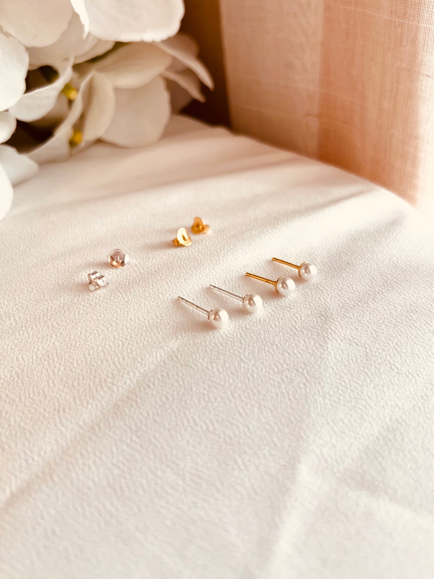 Pearl jewelry, Pearl stud earrings, wedding jewelry, Pearl earrings, Pearl studs, gift for her, Valentines gift, mothers gifts, gifts, date night, party jewelry, holidays gift, Christmas gift, birthday gift, anniversary gift