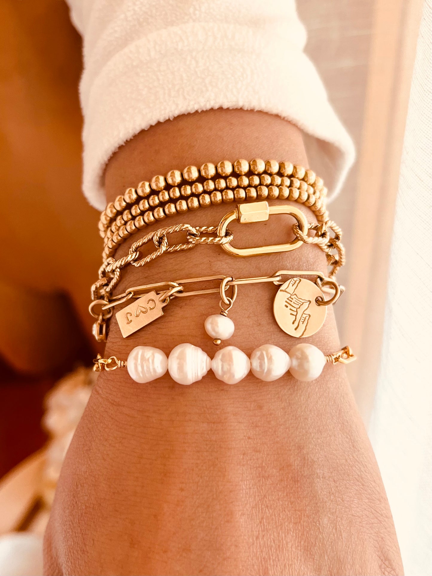 Pearl Paperclip Bracelet, In the Pearl bracelet, Half Pearl Bracelet, 14K Gold Filled Pearl Bracelet, Sterling Silver Pearl Bracelet, Pearl and Paperclip Chain, Minimalist, Wedding Jewelry, mothers Day Gift, Gift For her, Wedding Party Gifts, Bridesmaid Jewelry, Bridal shower gift, Best Friends Jewelry, Friendship Jewelry, Mothers Gift, gift for Mother, Pearl jewelry, Wedding, Wedding Gift, Christmas Gifts, thanksgiving present, holidays