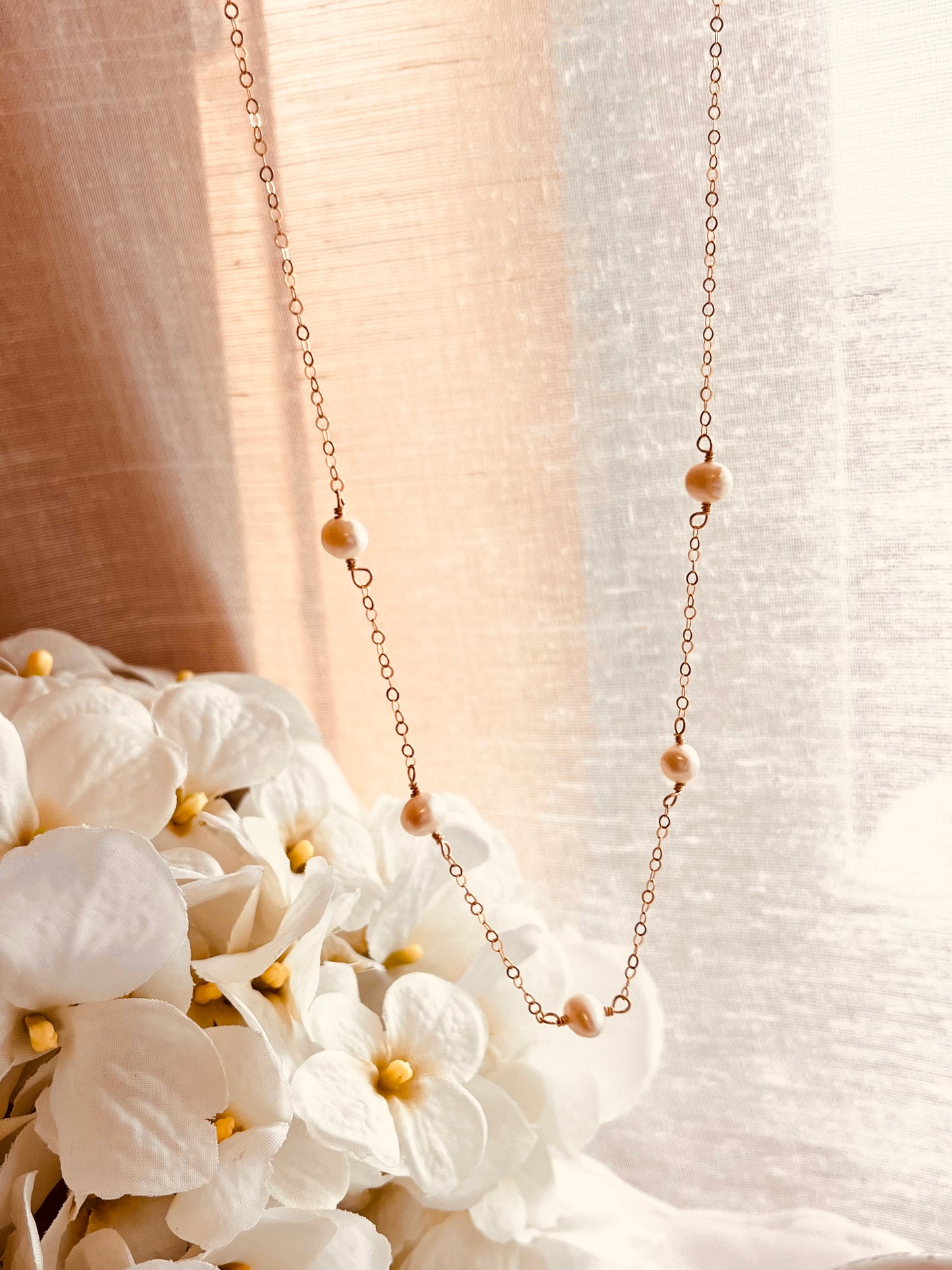 Dainty Pearl Necklace, Pearl Necklace, Dainty Jewelry, Pearl jewelry, Mother’s day’s gift, gift for Mother, gift for her, sister gift, gift for daughter, gifts ideas, Mother’s Day, Bridesmaid gifts, Bridesmaid jewelry
