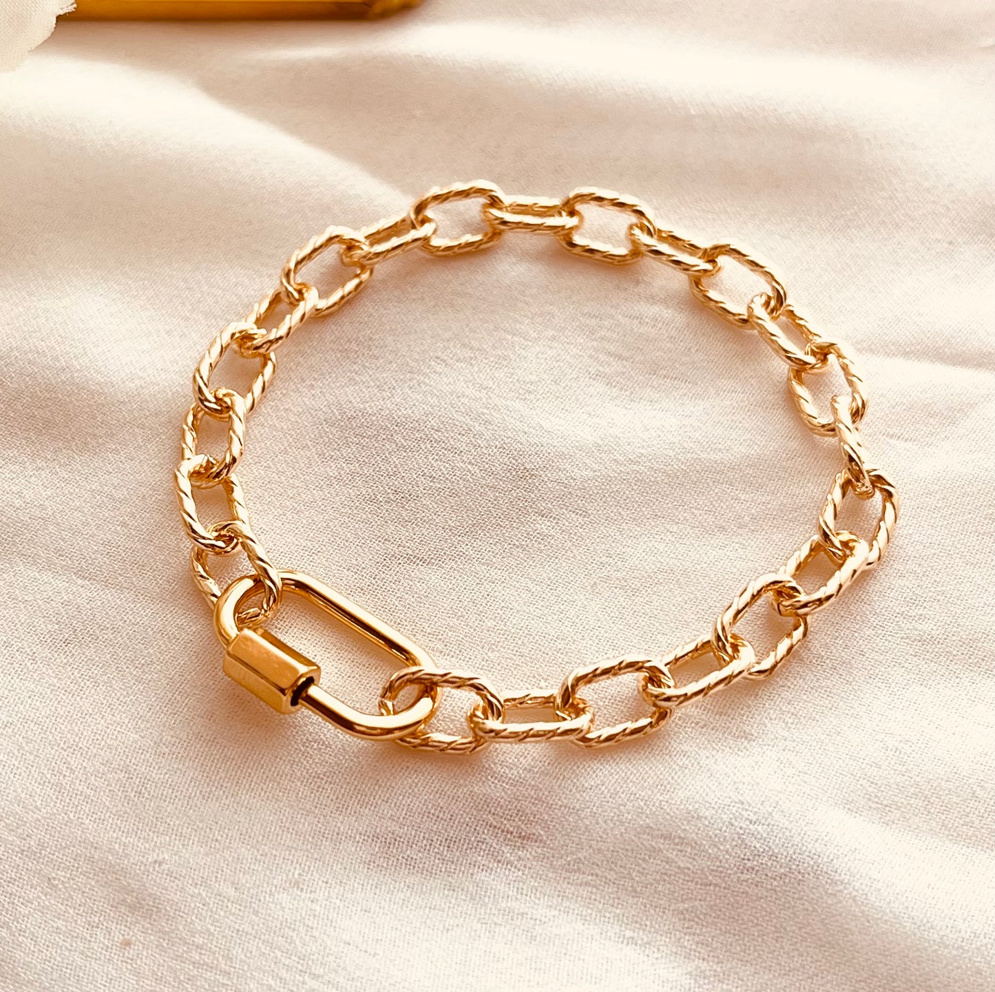 carabiner bracelet, carabiner, gold filled jewelry, gold filled bracelet, gifts, gift for her, birthday gift, holiday gifts, gift ideas, gold bracelet, bracelet
