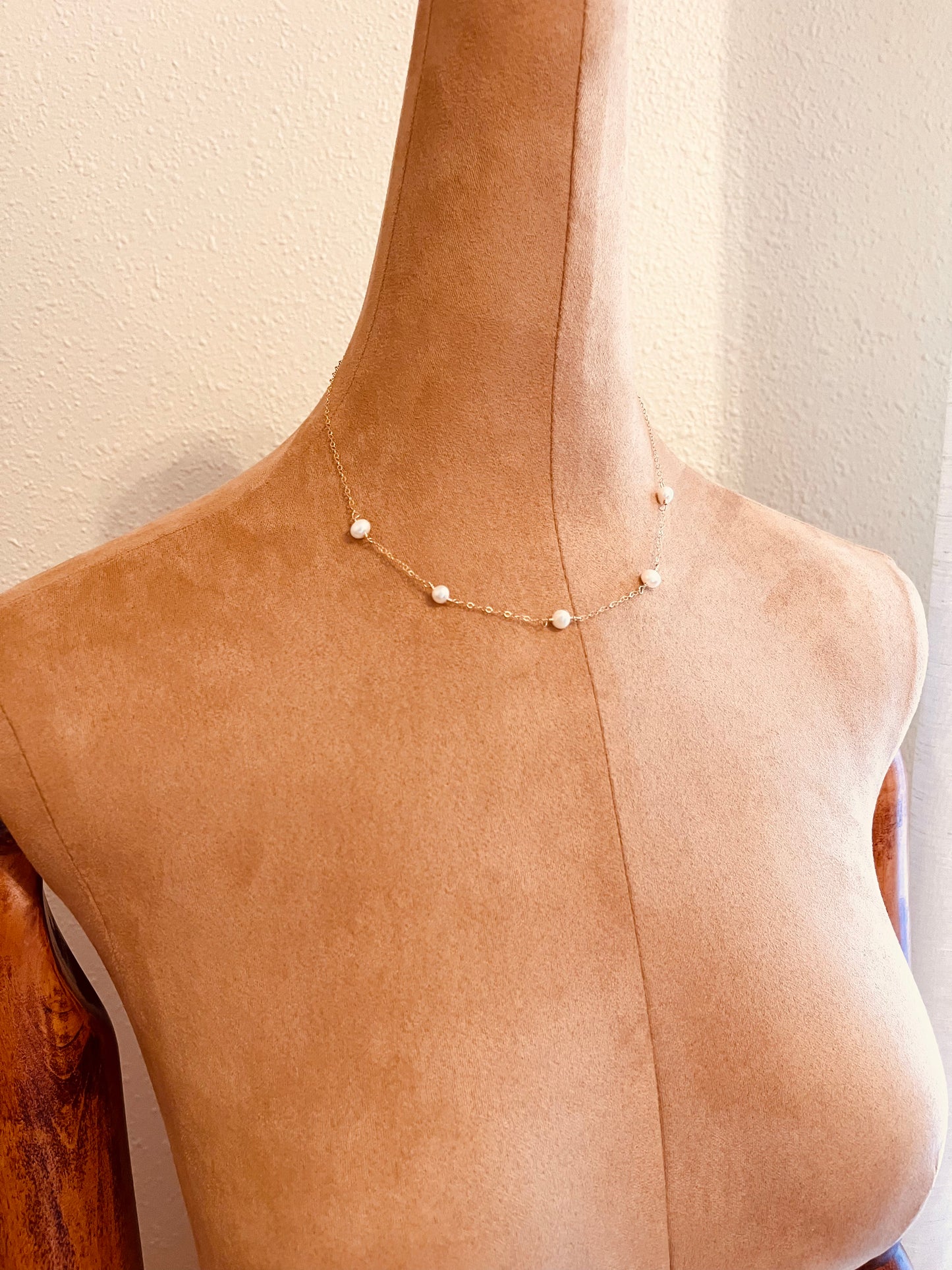 16 inches, Dainty Pearl Necklace, Pearl Necklace, Dainty Jewelry, Pearl jewelry, Mother’s day’s gift, gift for Mother, gift for her, sister gift, gift for daughter, gifts ideas, Mother’s Day, Bridesmaid gifts, Bridesmaid jewelry