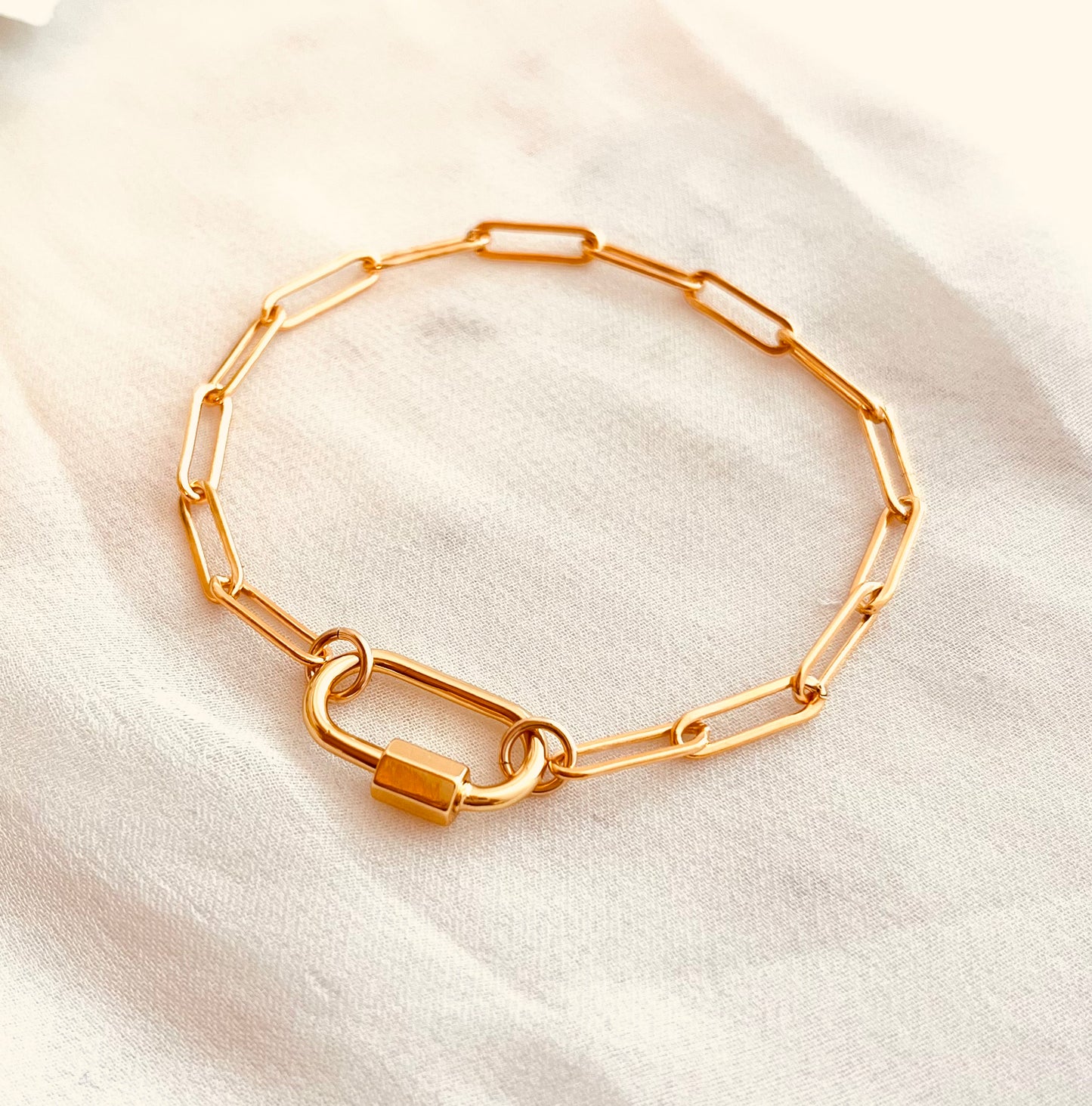 Custom Initial Bracelet, Tag Initial Bracelet, Personalized Tag with Initial, Custom Tag Bracelet, Paperclip Bracelet, Stack Bracelet, Minimalist Chain and Link, Mix And Match, Mothers Day Gift Ideas, Holiday Gift Ideas, Chain Bracelet, Link Bracelet, Stack bracelets, Gold filled bracelets, Gold Chain Bracelet, Chain and Link, Minimalist
