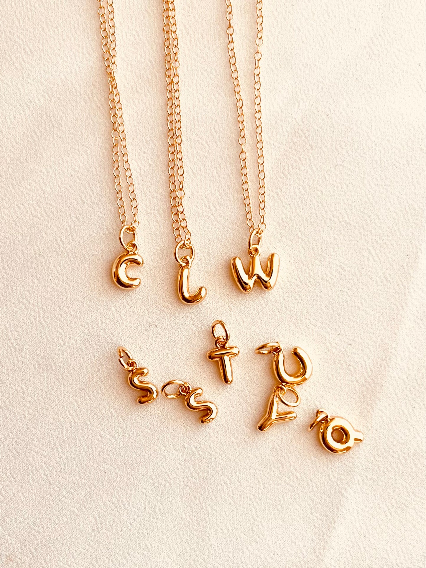 Mini Balloon Letter Necklace, Mini Balloon Letter, initial Necklace, letter necklace, Custom Jewelry, Personalized Gifts, Layering Necklace, Children Initials Jewelry, Mothers Necklace,
Perfect Gift for Mom, Family Name Necklace, Wife Gift, Friendship Gifts, Gift For Mom, Birthday Gift, Christmas Gifts, Holiday Gifts, Birthday Gifts, Girlfriend gifts, Birthday Gift, Graduation Gift, Gift For Her, Mothers Day Gift, Valentines Gifts, Best Friends gifts, Friendship Jewelry, Mothers Gift, Wife Gift Ideas, Gif