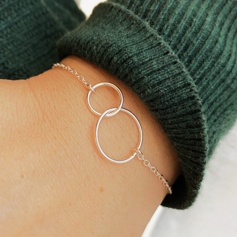 Interlocking Circle Bracelet, Circle Friendship Bracelet, Friendship Bracelet, Karma Circle Bracelet, Friendship Jewelry, Mothers Gift