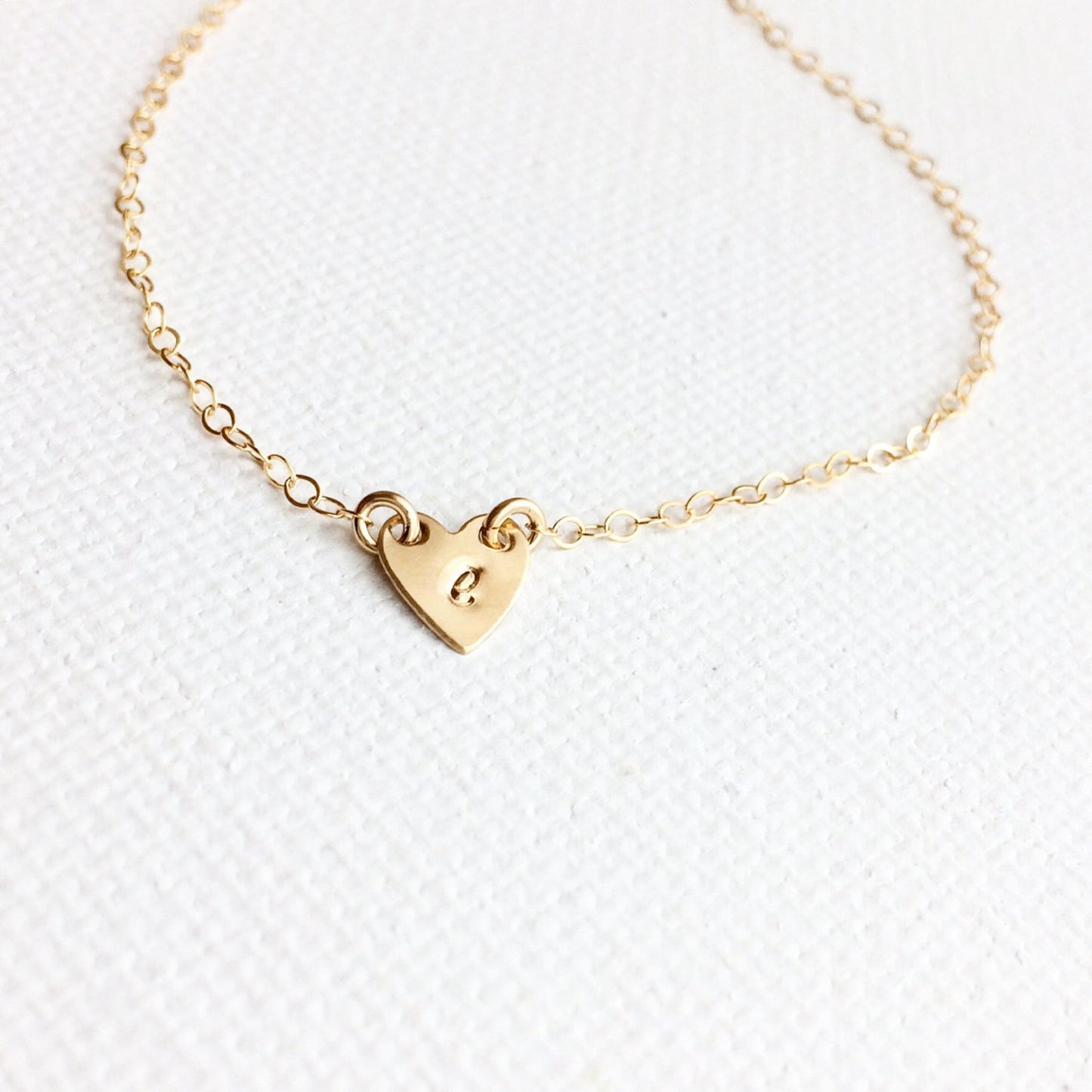Heart initial Necklace, Holiday gift guide, Holiday gift Ideas, Gift For Her, Birthday Gift, Mothers Gift, Anniversary Gift, Bridesmaid Gift, Teacher Gifts, Graduation Gift, Gift For Her, Valentines Gift, Valentines Gift ideas, Best Friends Jewelry, Friendship Jewelry, Wife Gift Ideas