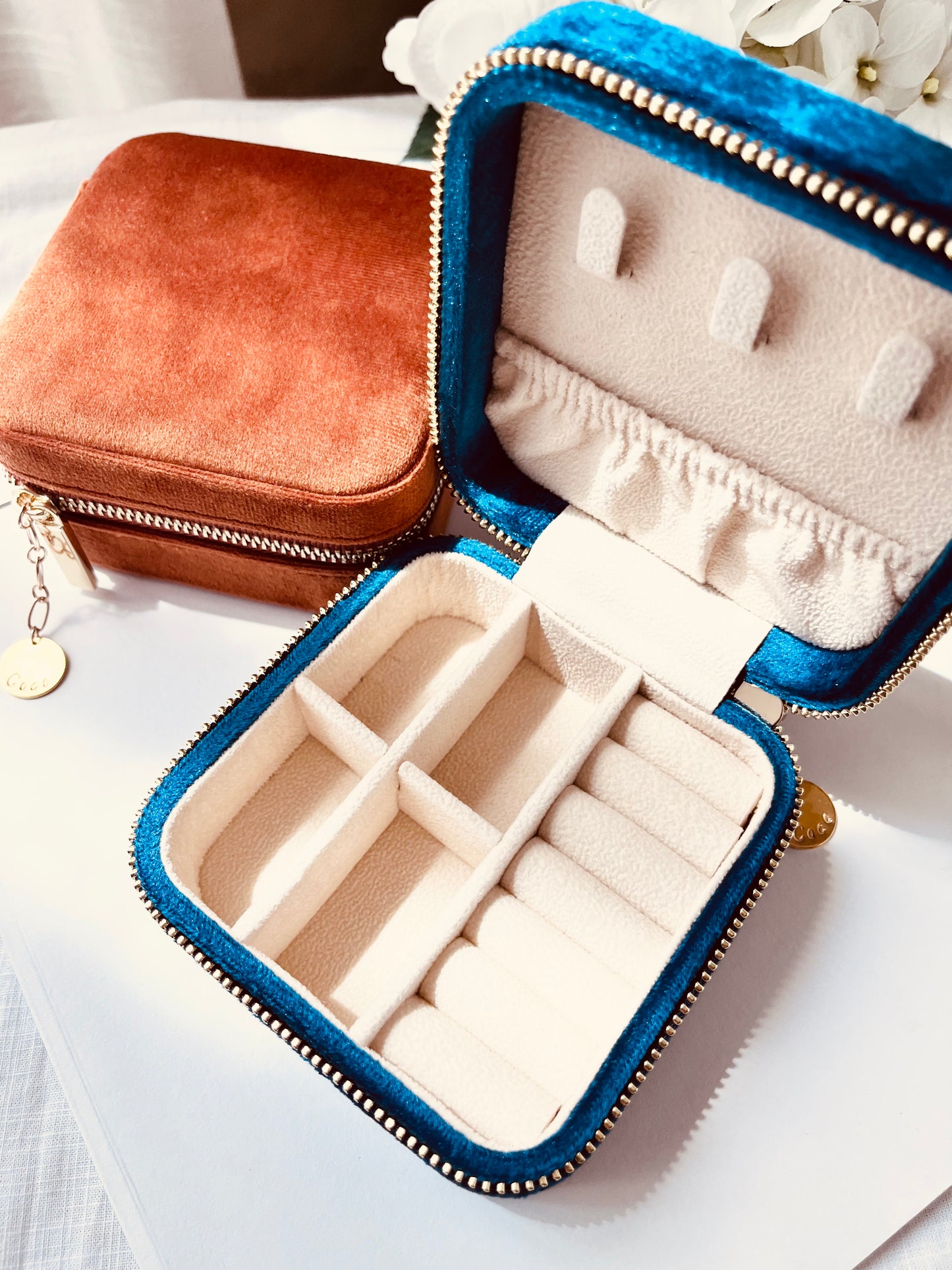 Custom Name Velvet Travel Jewelry Case, Custom Name Jewelry Box, Small Jewelry Organizer, Custom Name Gift, Personalized Jewelry Storage Case, Gift For Her