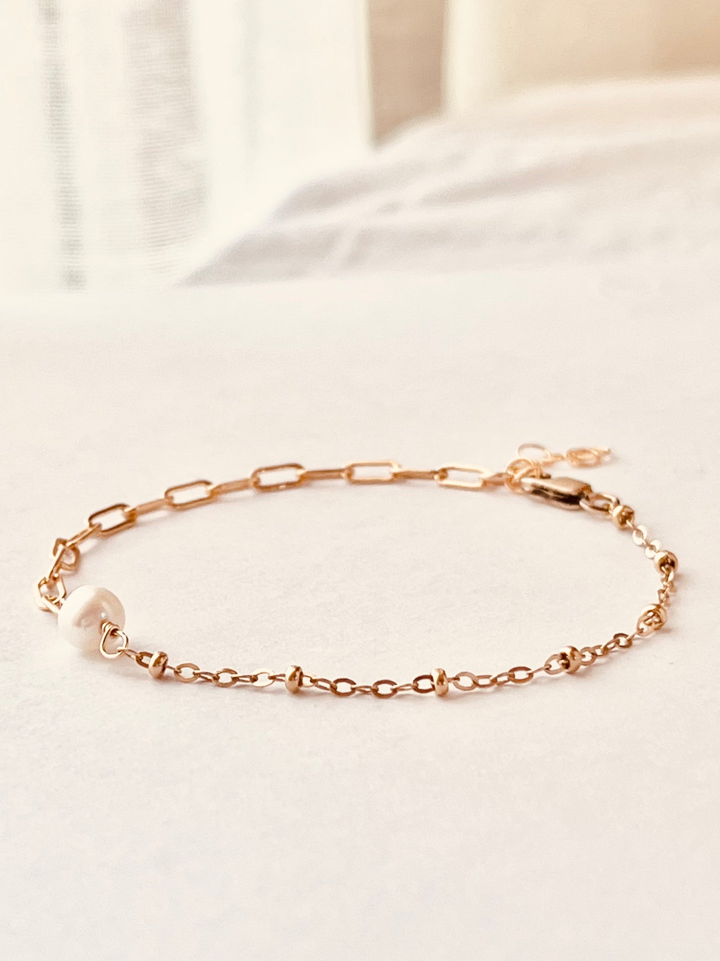 Holiday gift guide, Holiday gift Ideas, Gift For Her, Birthday Gift, Graduation Gift, Mothers Gift, Anniversary Gift, Bridesmaid Gift, Teacher Gifts, Gift For Her, Valentines Gift, Valentines Gift ideas, Best Friends Jewelry, Friendship Jewelry, Wife Gift Ideas
