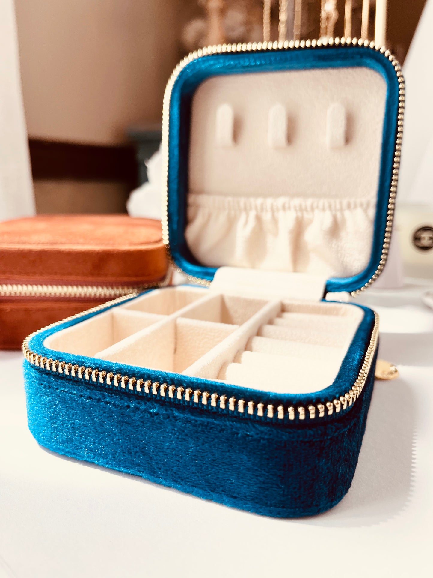Custom Name Velvet Travel Jewelry Case, Custom Name Jewelry Box, Small Jewelry Organizer, Custom Name Gift, Personalized Jewelry Storage Case, Gift For Her