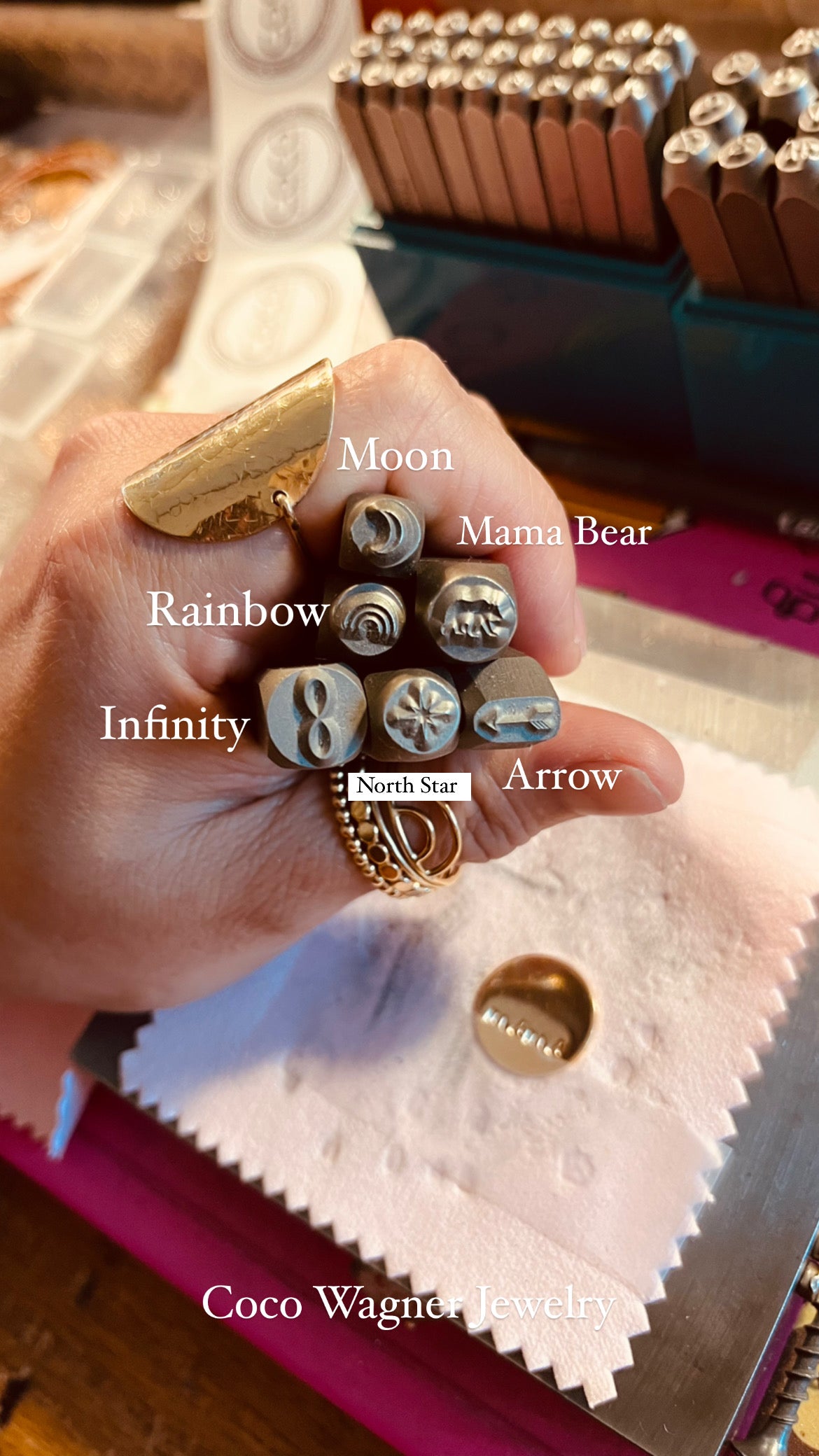 Personalized Jewelry, Personalized Gifts, Holiday gift guide, Holiday gift Ideas, Gift For Her, Birthday Gift, Graduation Gift, Mothers Gift, Anniversary Gift, Bridesmaid Gift, Teacher Gifts, Gift For Her, Valentines Gift, Valentines Gift ideas, Best Friends Jewelry, Friendship Jewelry, Wife Gift IdeasCoin Necklace, Disc necklace, Mama Necklace, Gift For her,