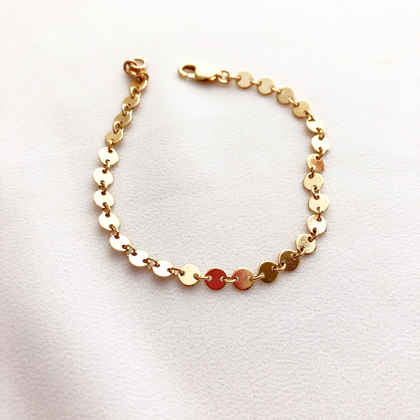 Coin Link Bracelet, 14k gold filled jewelry, everyday jewelry, disc bracelet, bracelet stacking, stacking bracelets, gifts, gift for her, Christmas gifts, thanksgiving gifts, birthday present, gold bracelets, gift ideas, handmade jewelry
