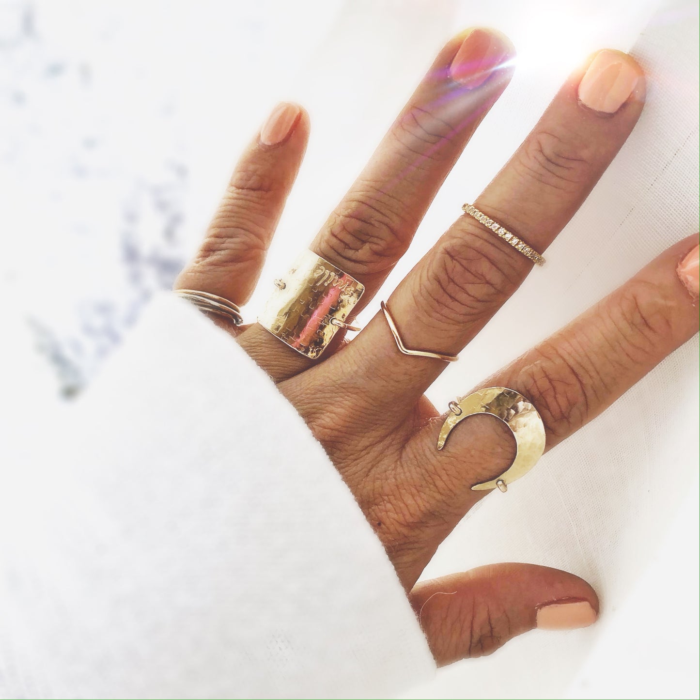 Handmade moon ring, 14k gold filled ring, gift for her, every day jewelry, Crescent Moon Ring, Crescent Moon jewelry, Crescent Moon, gold ring, dainty jewelry, Mother’s Day gifts, moon lovers, gift for Mother, holidays gift, mother gifts, birthday gifts, Hammered Crescent Moon Ring,