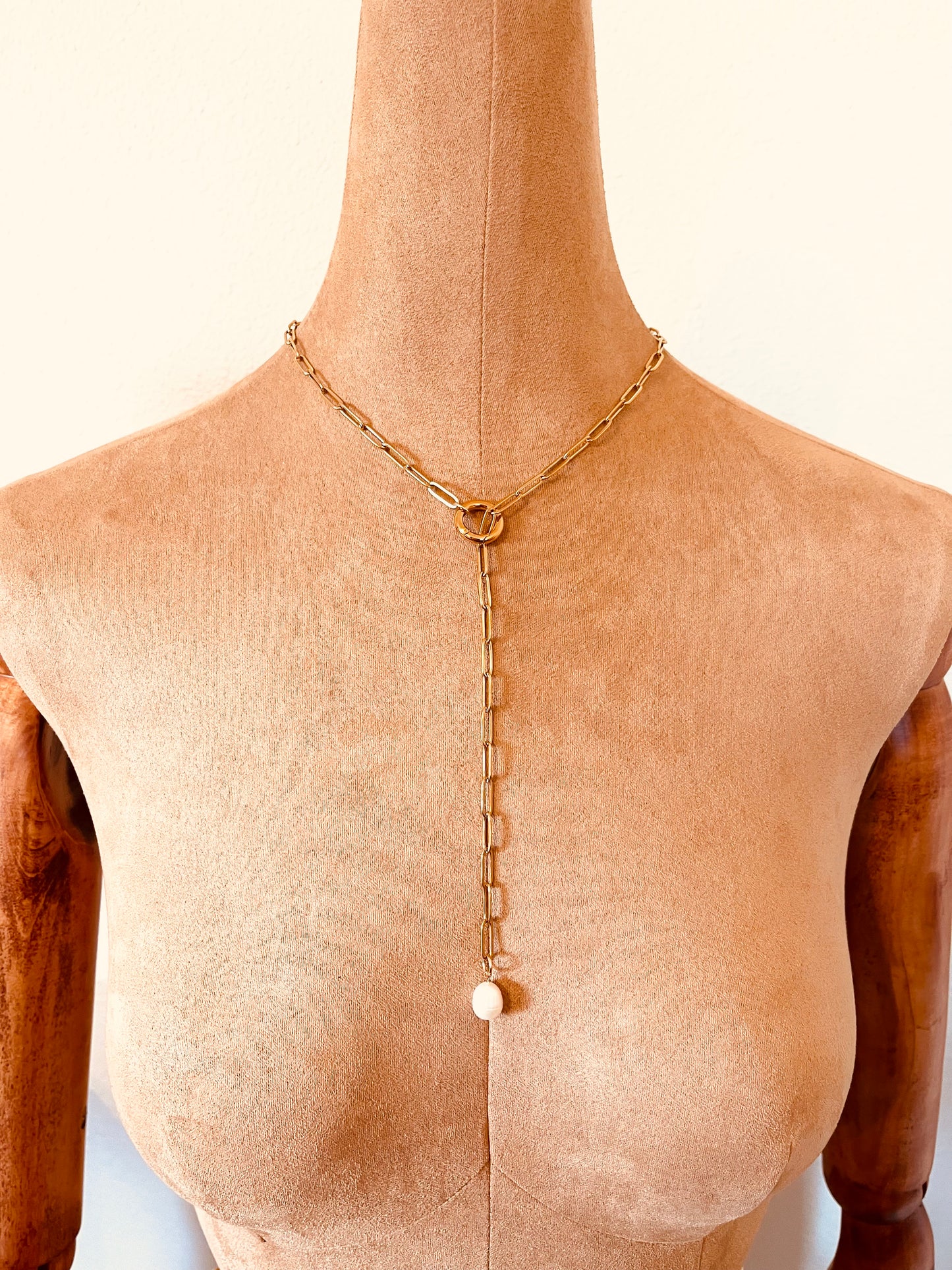 Freshwater Pearl Drop Necklace | Minimal Gold Lariat Jewelry