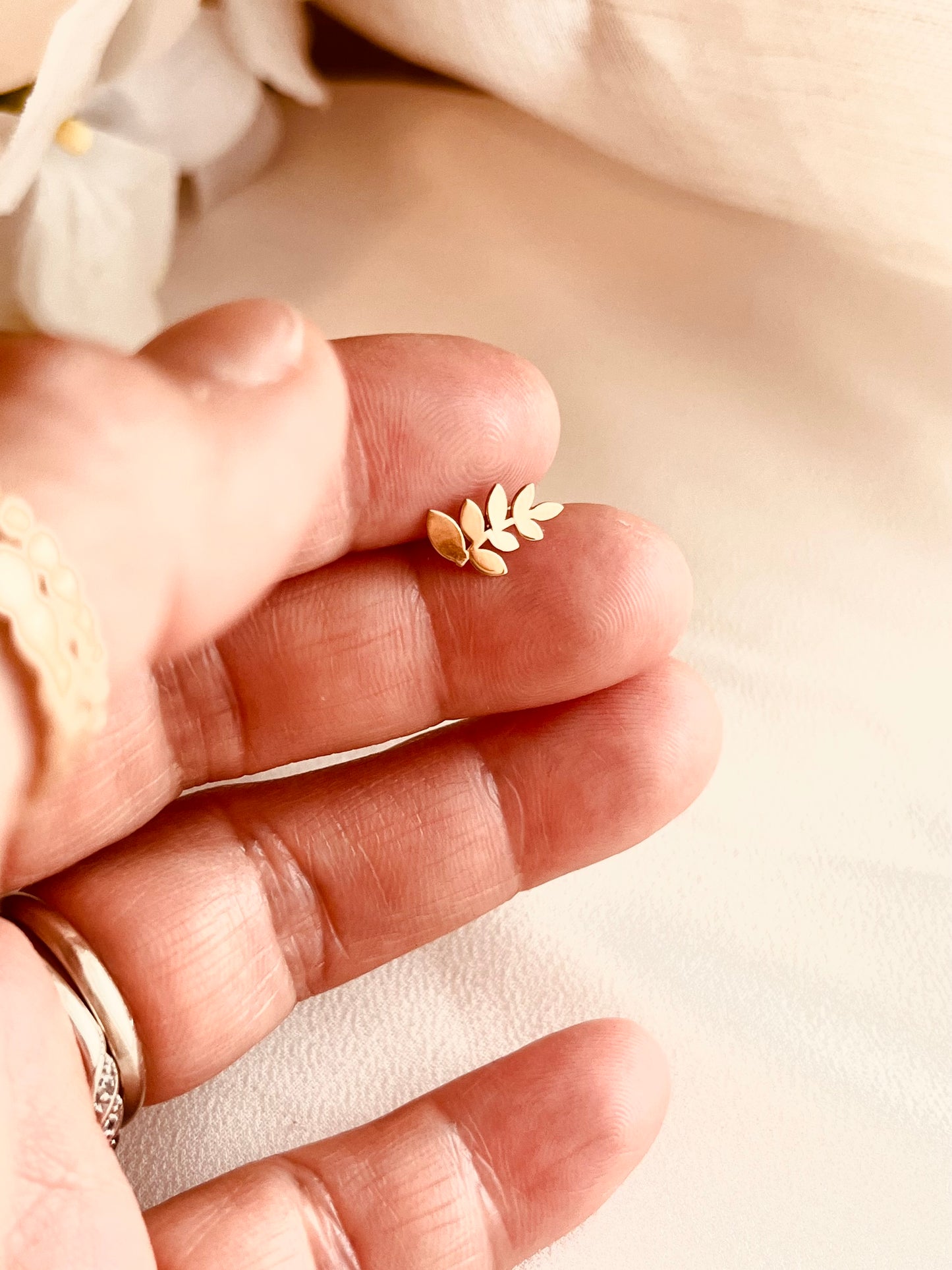 14K Gold Leaf Stud Earring