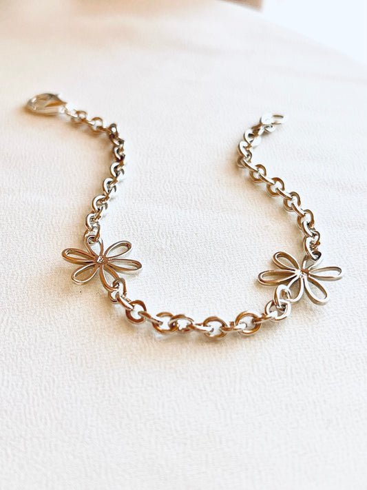Sterling Silver Daisy Bracelet | Minimalist Flower Chain Bracelet