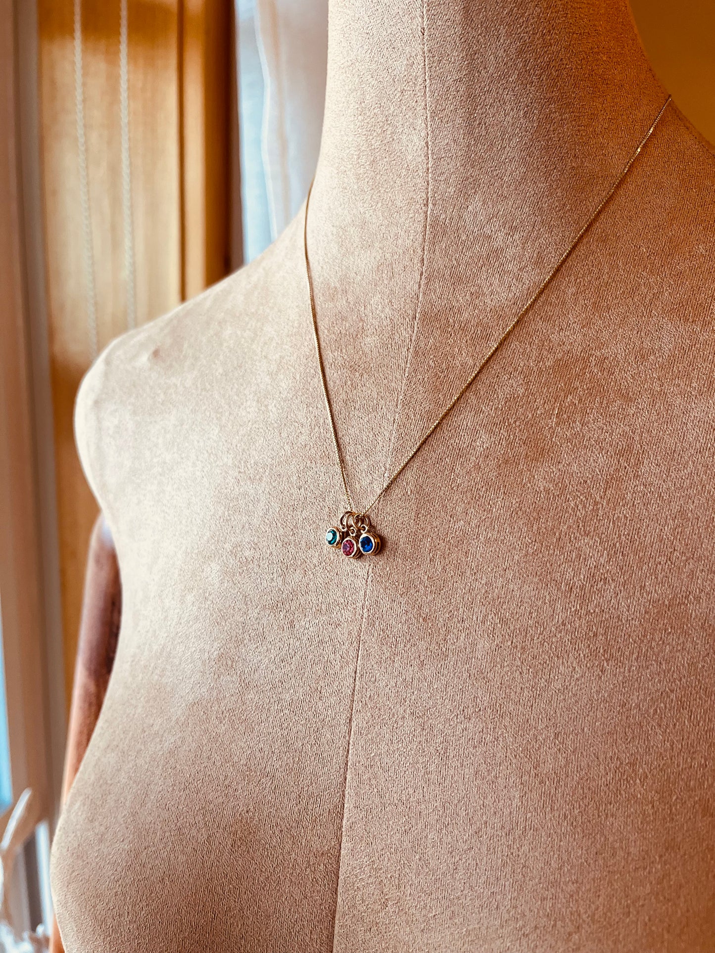 Gold Birthstone Necklace – Personalized Birthstone Pendant Necklace