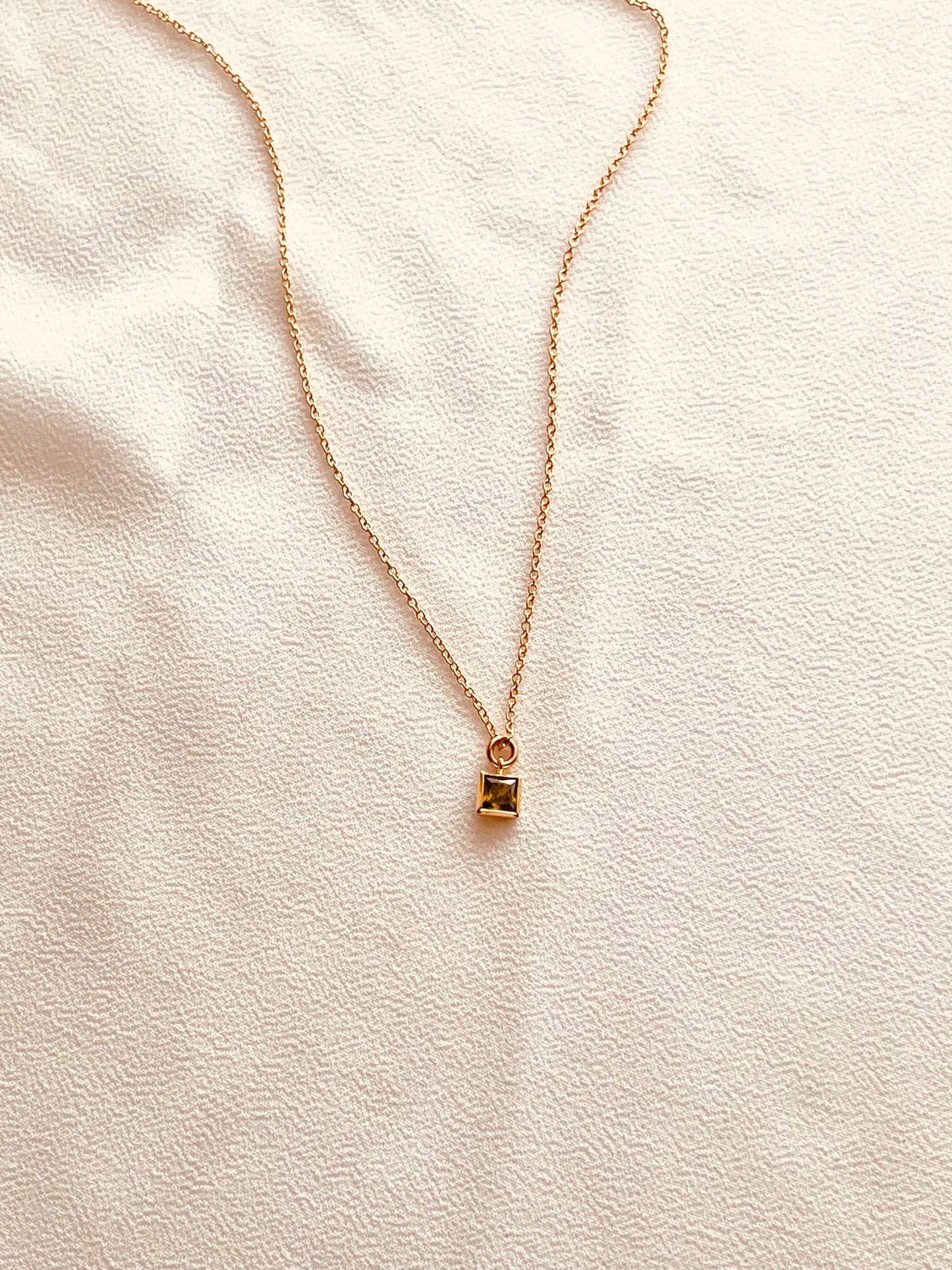 Tiny Peridot Necklace | August Birthstone | 14K Gold Filled Jewelry
