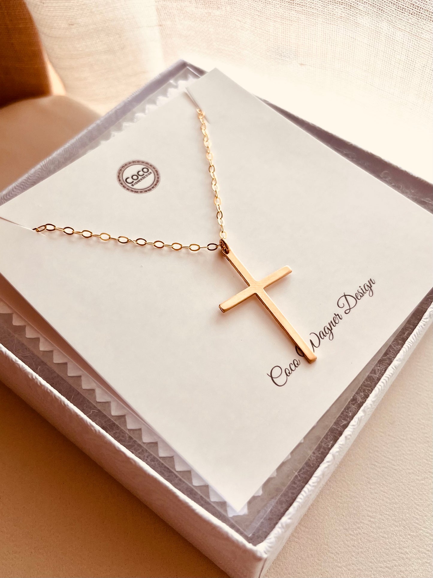 Minimalist Cross Necklace – Waterproof Tarnish Resistant Faith Necklace