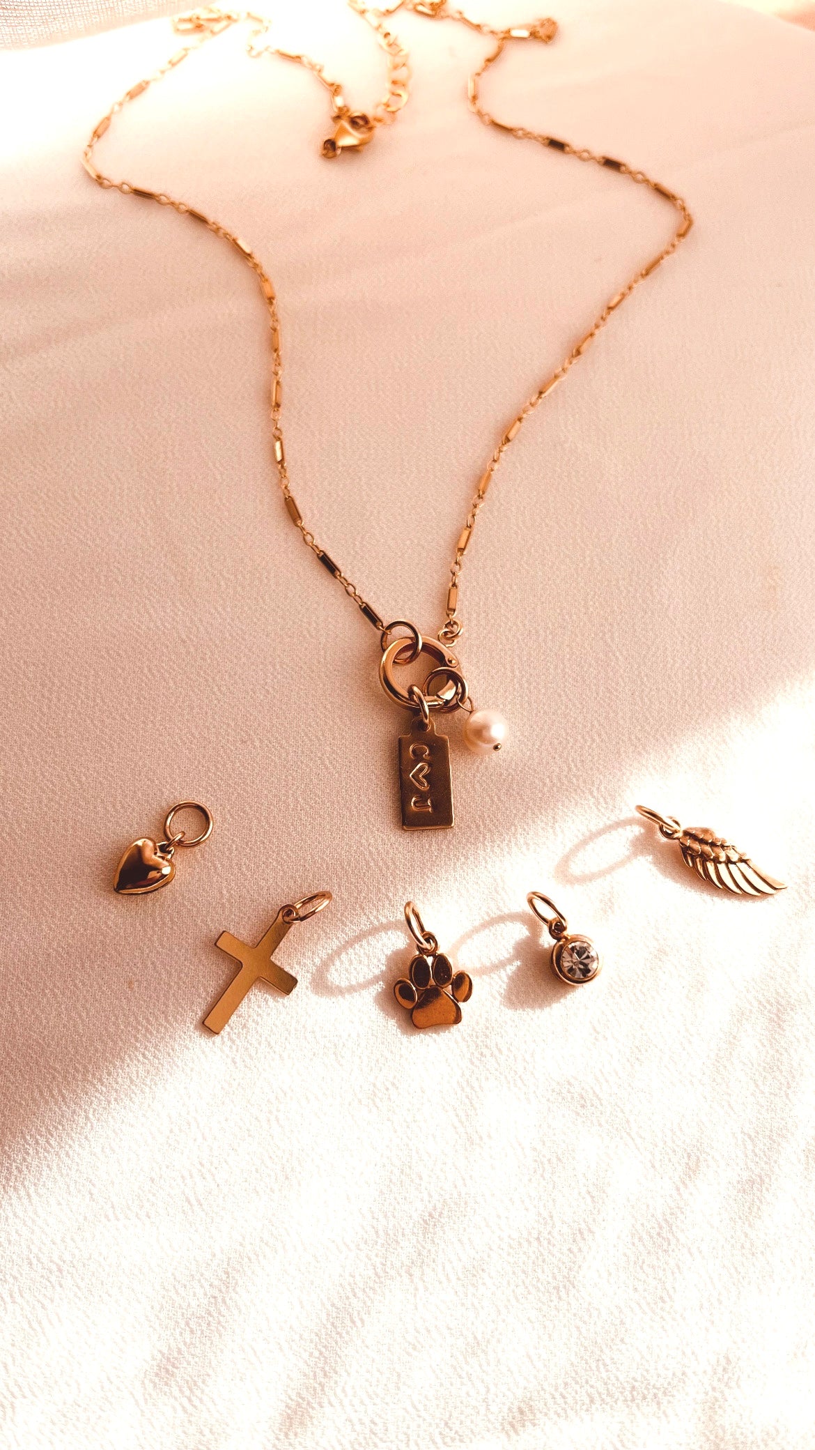 Charm bracelet, 14k gold filled bracelet, valentines gift , mothers birthday, grandmother present, birthday gift, gift for her