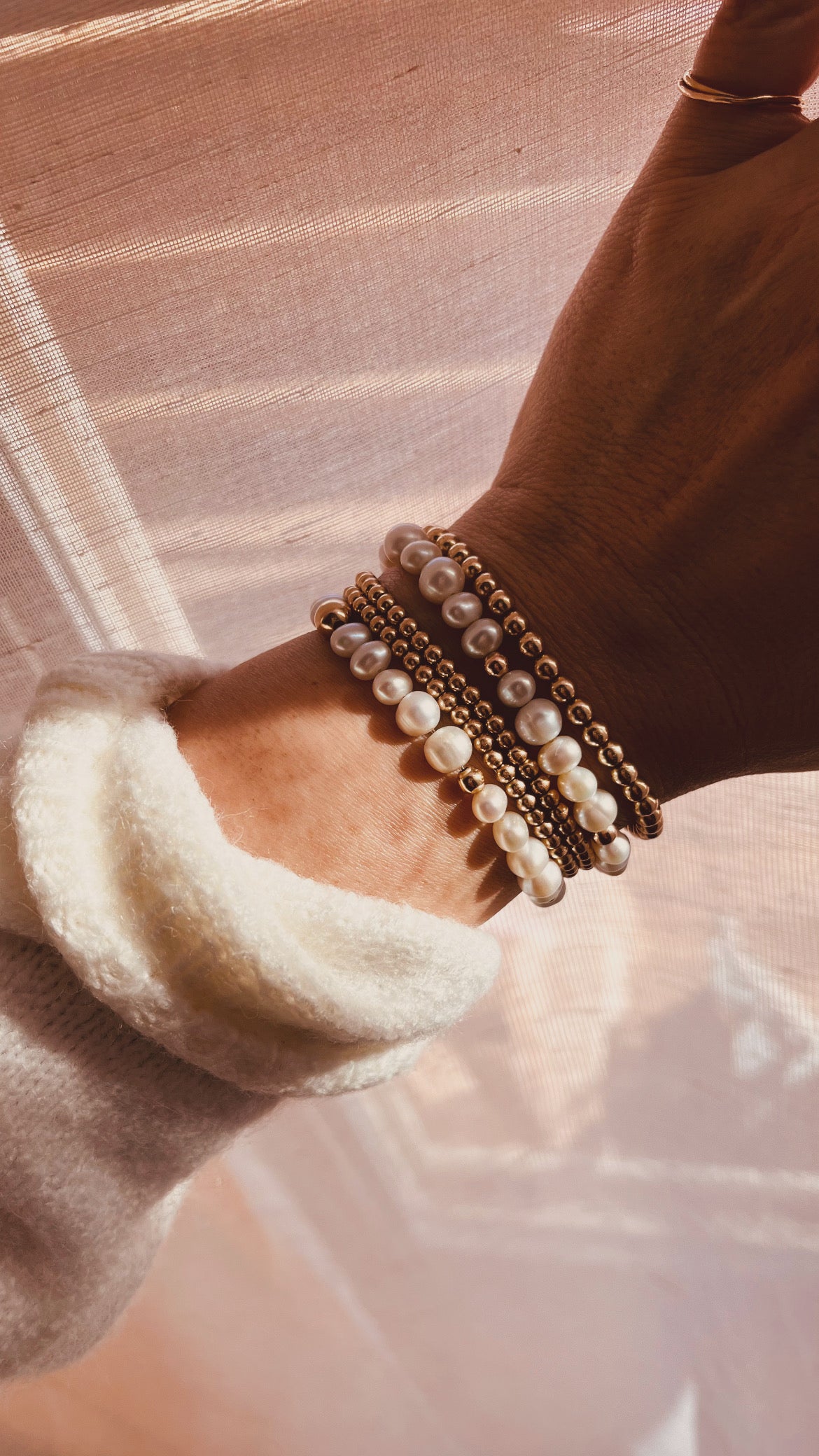 Pearl Bracelet, Gifts, Valentines gift, Mothers gift, beaded bracelet, bracelets, stacks bracelet, gift bracelet set 