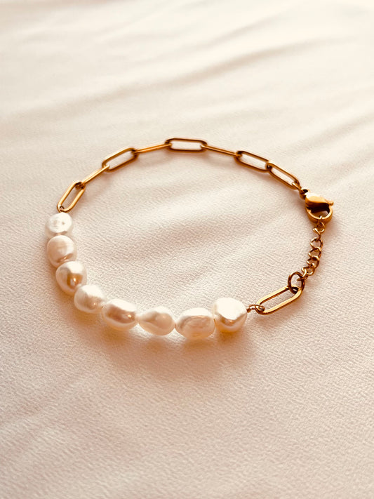 Pearl & Paperclip Chain Bracelet