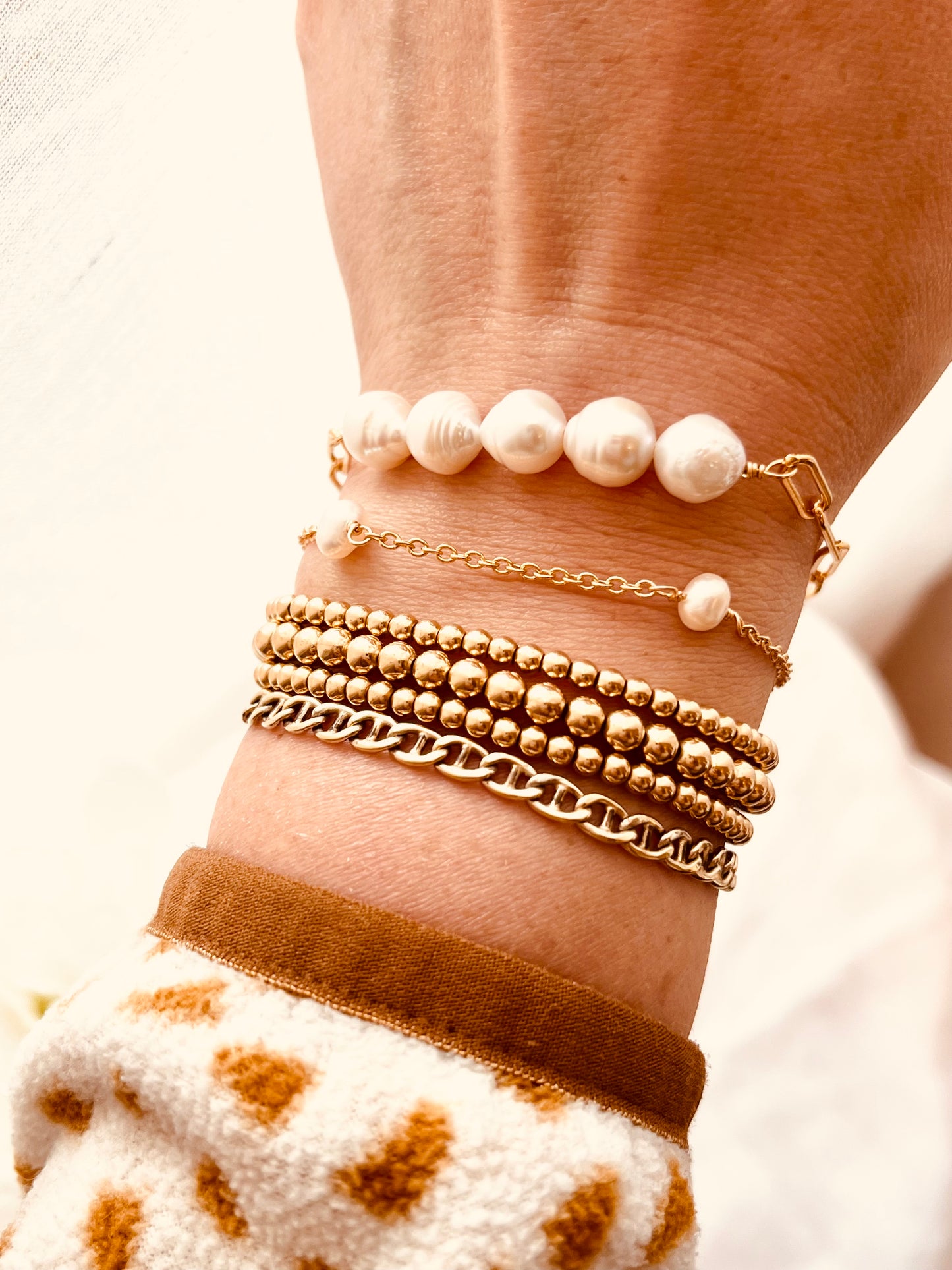 Dainty Pearl Bracelet