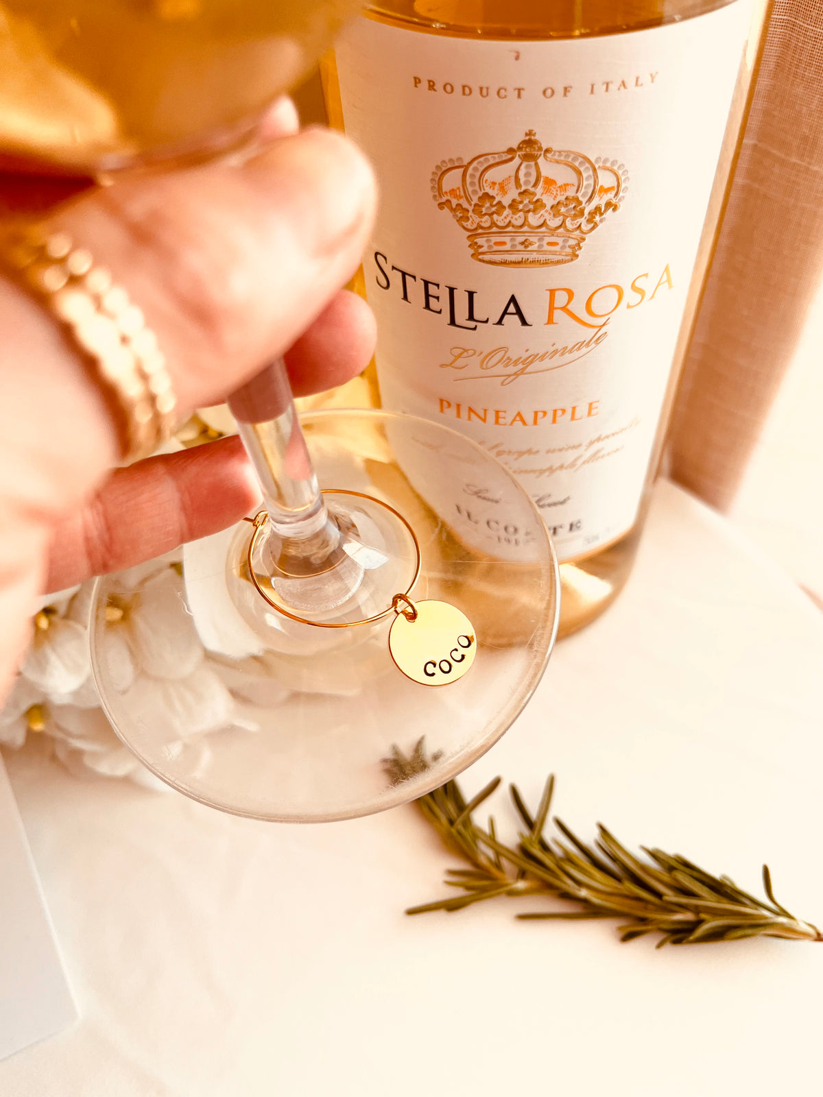 Gold Personalized Wine Glass Tags, Custom Name Wine Charms, Hand Stamped Gift for Weddings, Parties & Holidays, Thanksgiving table decor 