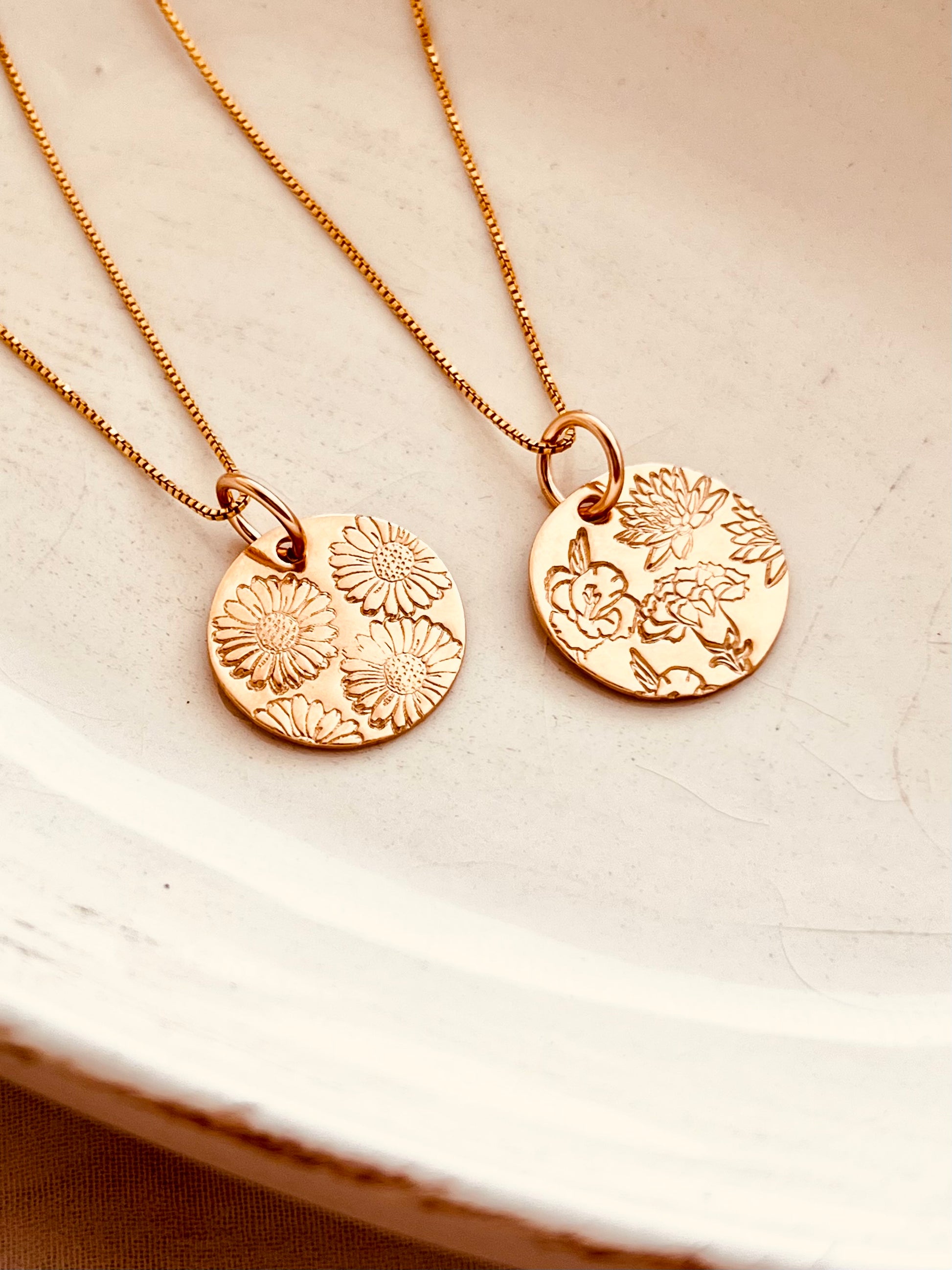 Birth Flower Disc Necklace 5/8