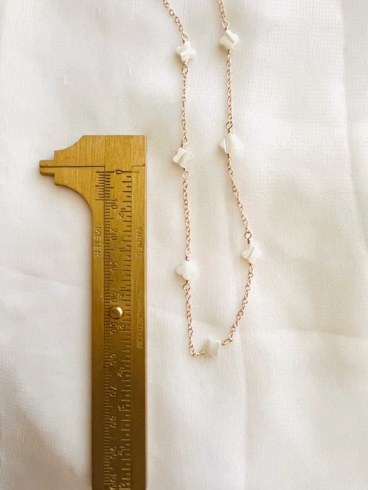Mother of Pearl Clover Necklace