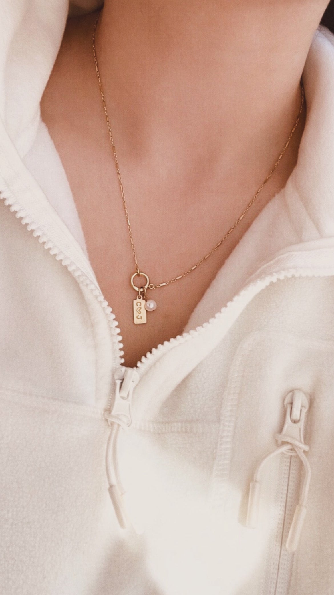 Charm bracelet, 14k gold filled bracelet, valentines gift , mothers birthday, grandmother present, birthday gift, gift for her