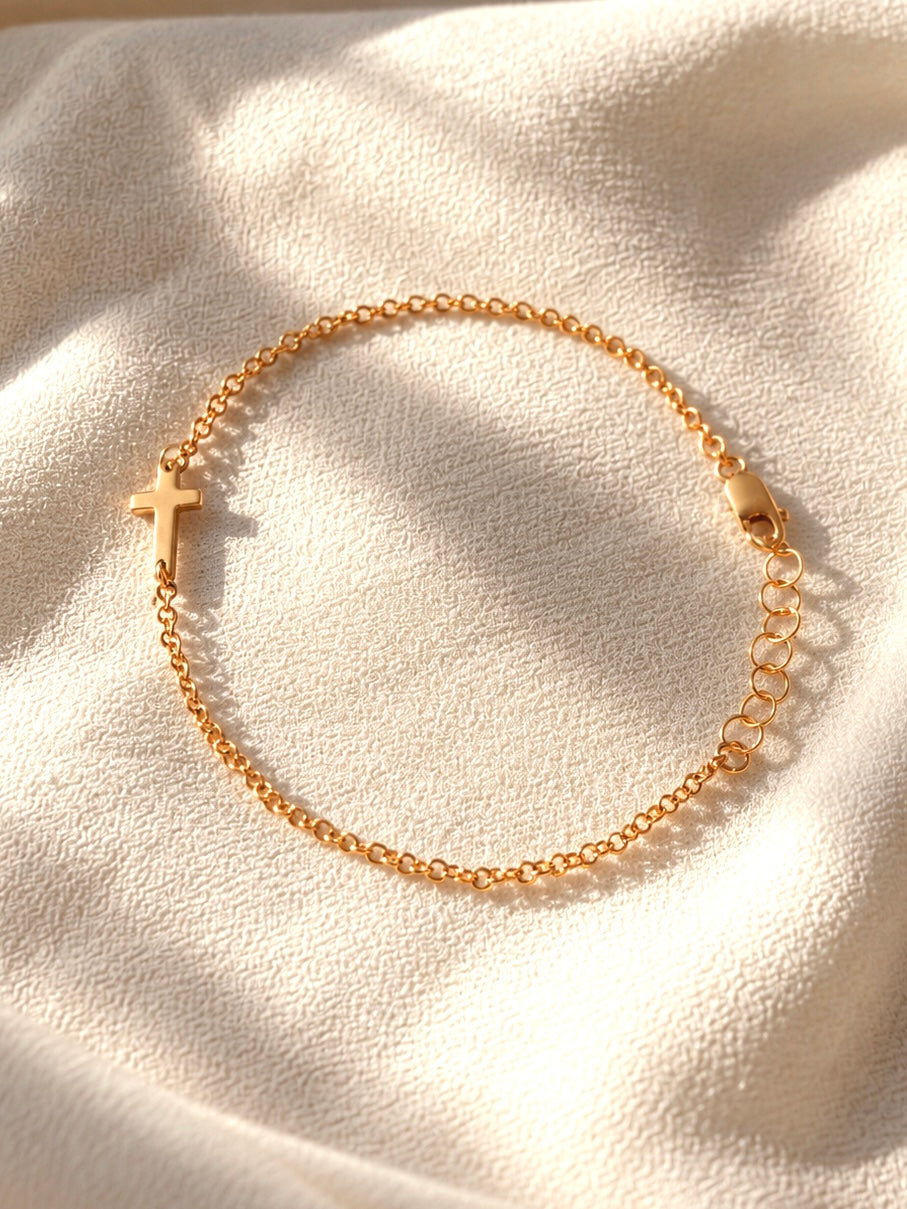 Dainty Gold Cross Bracelet – Minimal Religious Everyday Jewelry