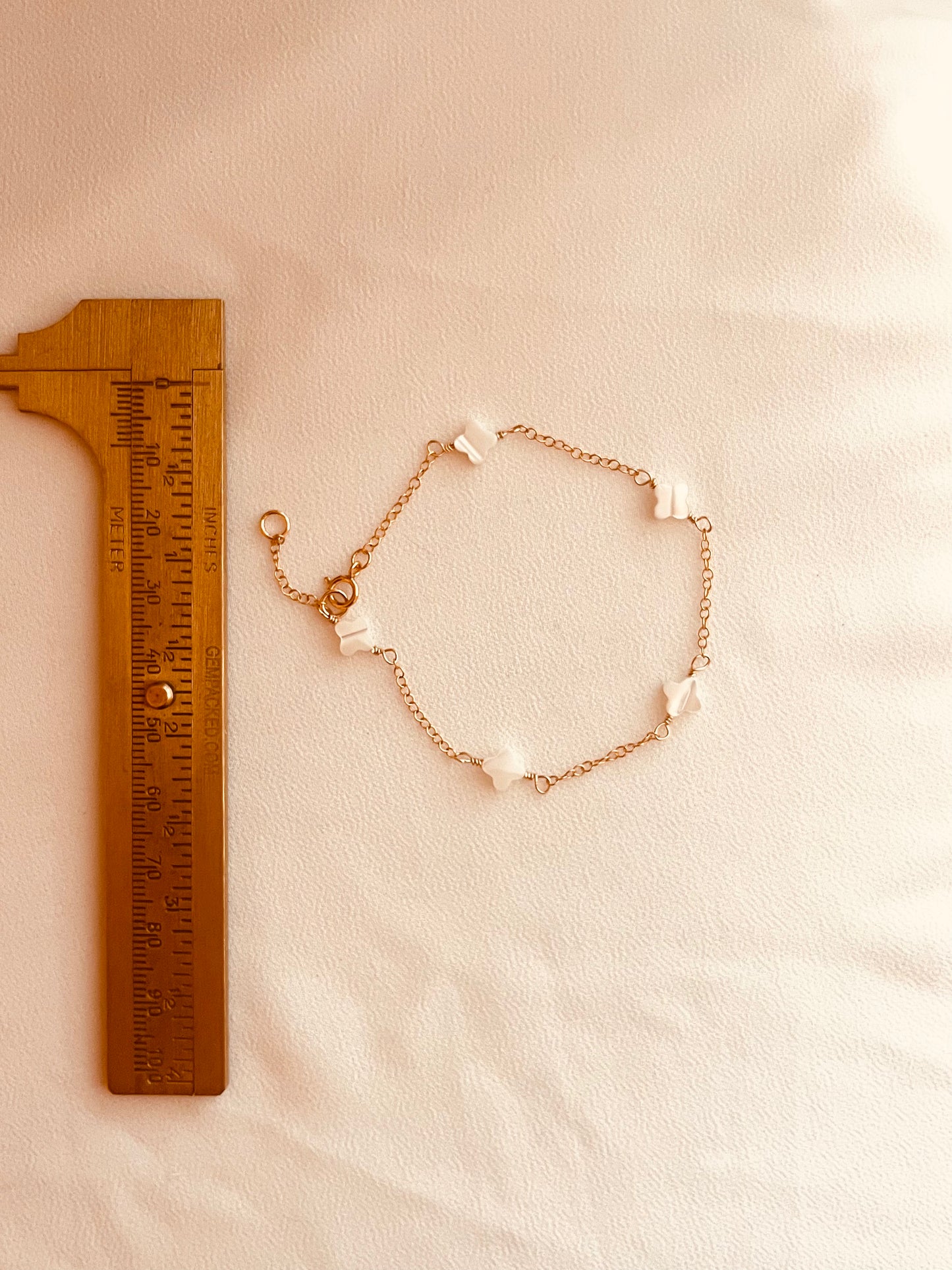 Mother of Pearl Clover Bracelet