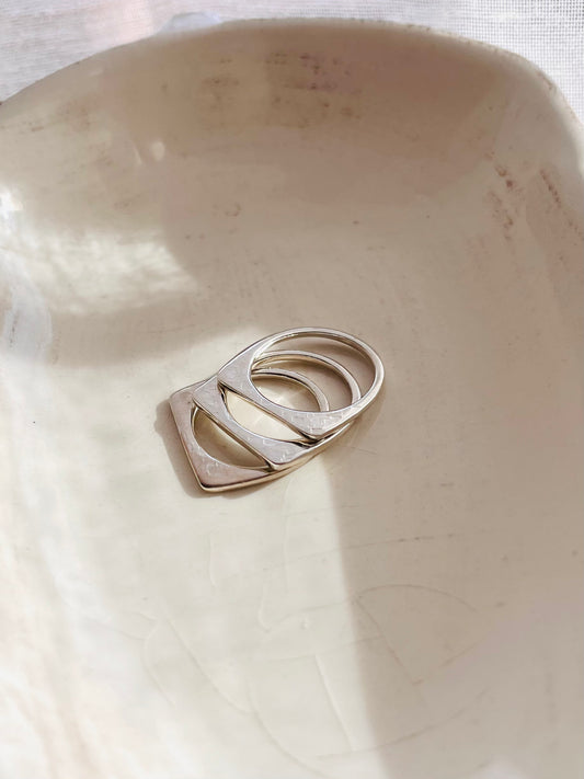 Hammered Square Gold Ring – Minimal Geometric Statement Ring