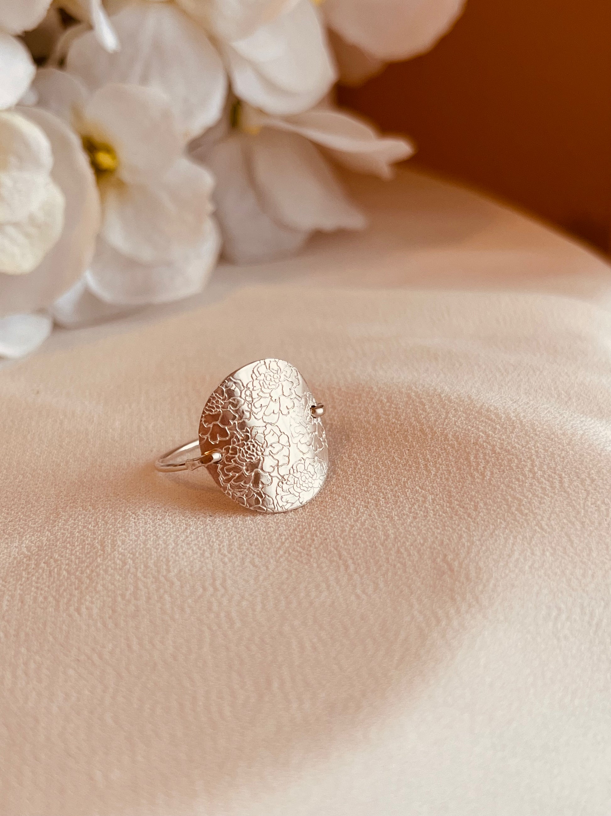 Mother's Day, Birth Flower Ring, 5/8" 15.9mm Flower Ring, 14K gold Filled Jewelry, Birthday Gift Ideas, Statement Ring, Minimalist Personalized Gifts, Statement Rings, Stacking Rings, Stackable Rings, Dainty Rings, Delicate Rings, Simple Ring, Personalized Rings, Custom Jewelry, Black Friday Sale, Christmas Gifts, Cyber Monday Sale, Cyber Week Sale Holiday gift guide, Holiday Gift Ideas, Gift For Her, Valentines Day Gift Minimalist, Stackable Rings, Statement Ring