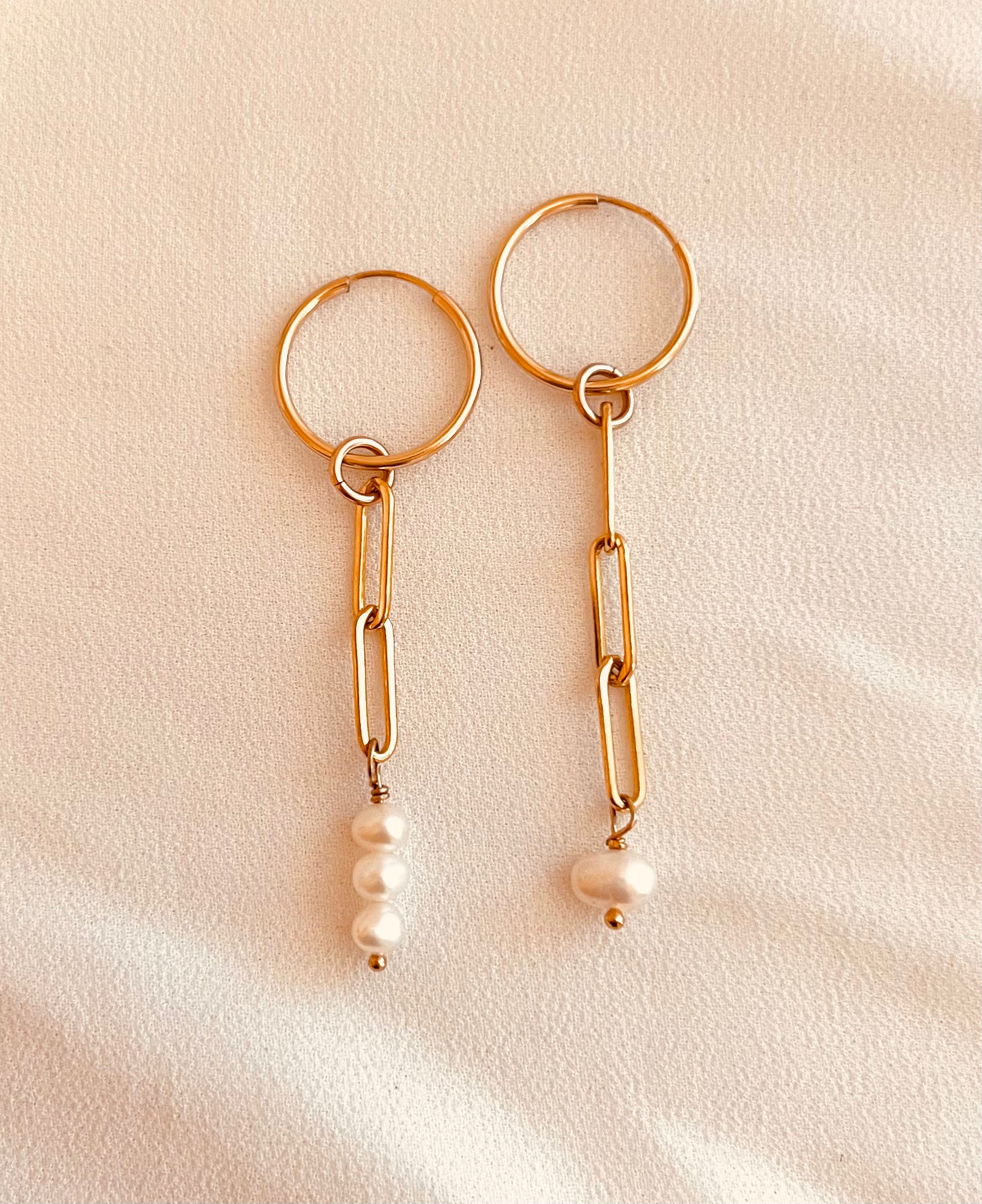 Pearl Link Earrings, pearl Earrings, Pearl jewelry, Mother’s Day gifts, Birthday Gifts, anniversary gifts, gift for Mother, gift for her, unique jewelry, dainty jewelry, minimalist jewelry, wedding jewelry 
