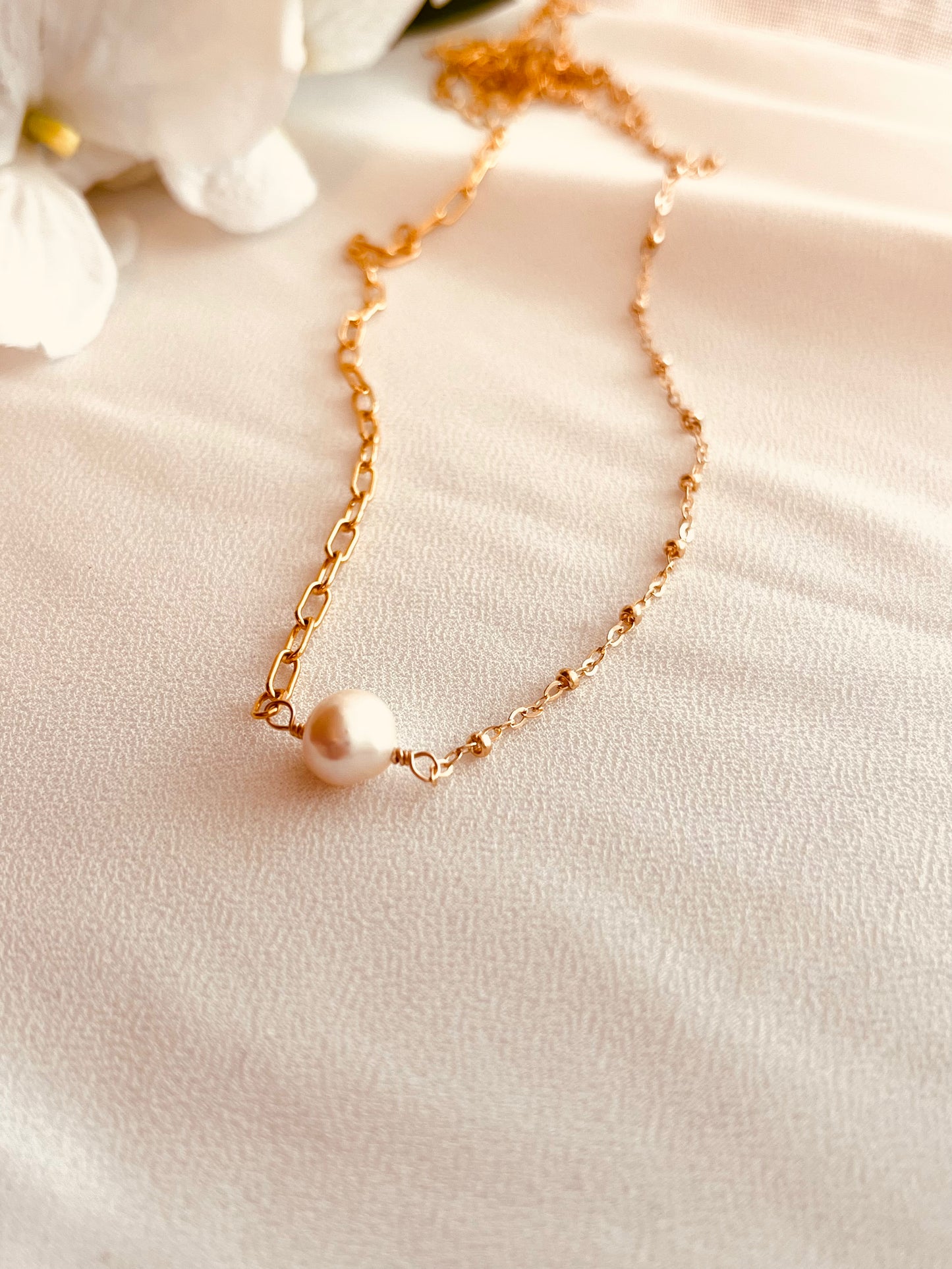 Pearl Necklace - Minimalist Waterproof Everyday Jewelry