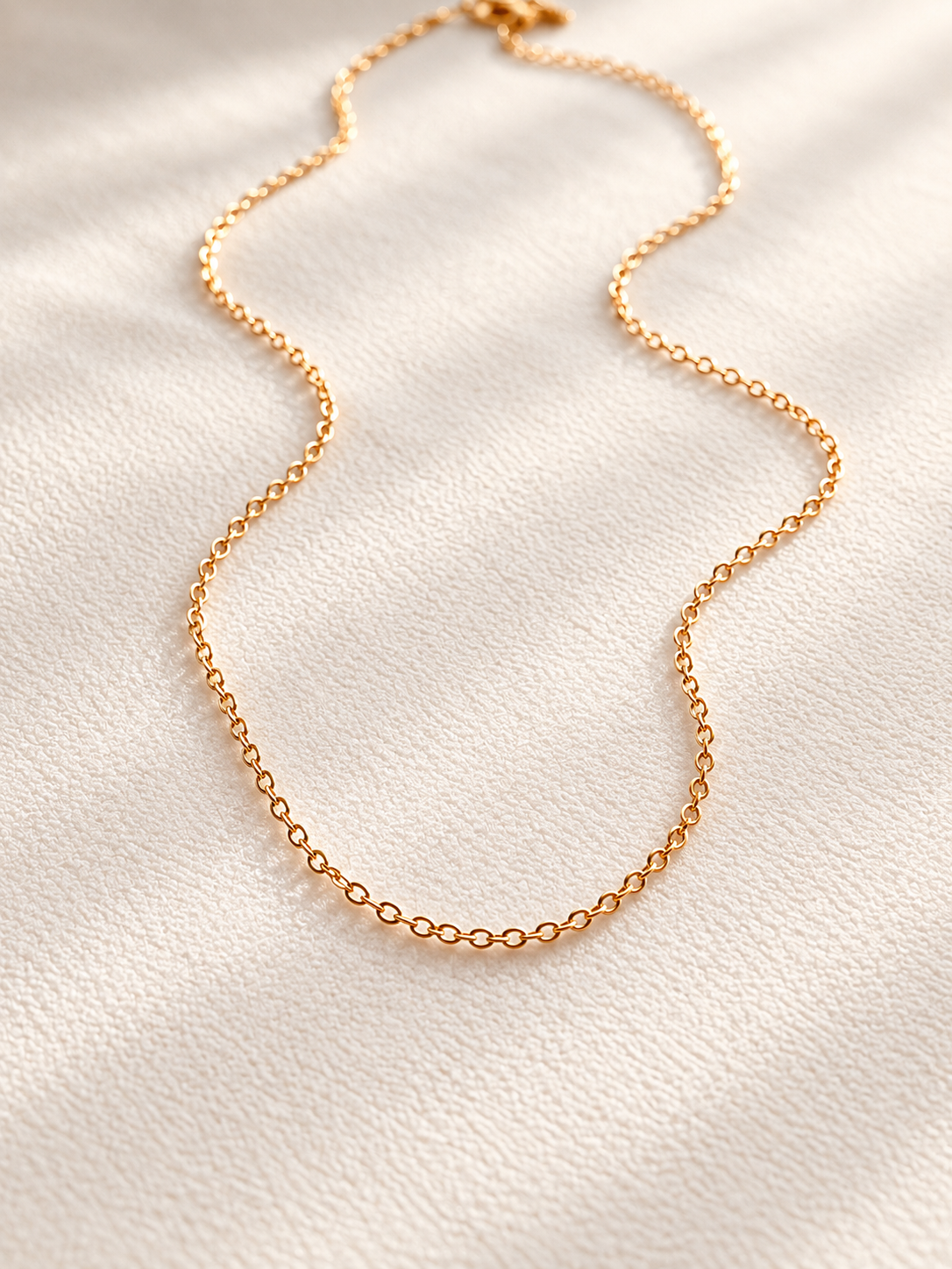 This ultra-fine 14K Gold Filled chain is lightweight, comfortable, and surprisingly durable. I’ve been wearing mine for months—through showers, workouts, hiking, swimming, and everyday life—and I honestly forget it’s even there.