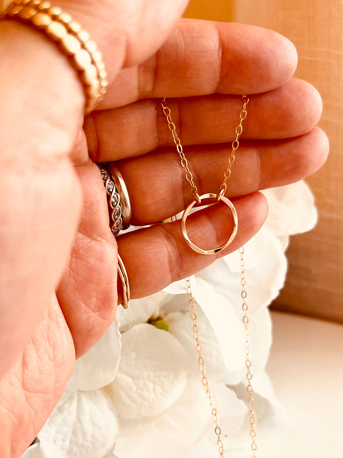 14k Gold Filled Circle Necklace – Minimalist Waterproof Everyday Jewelry