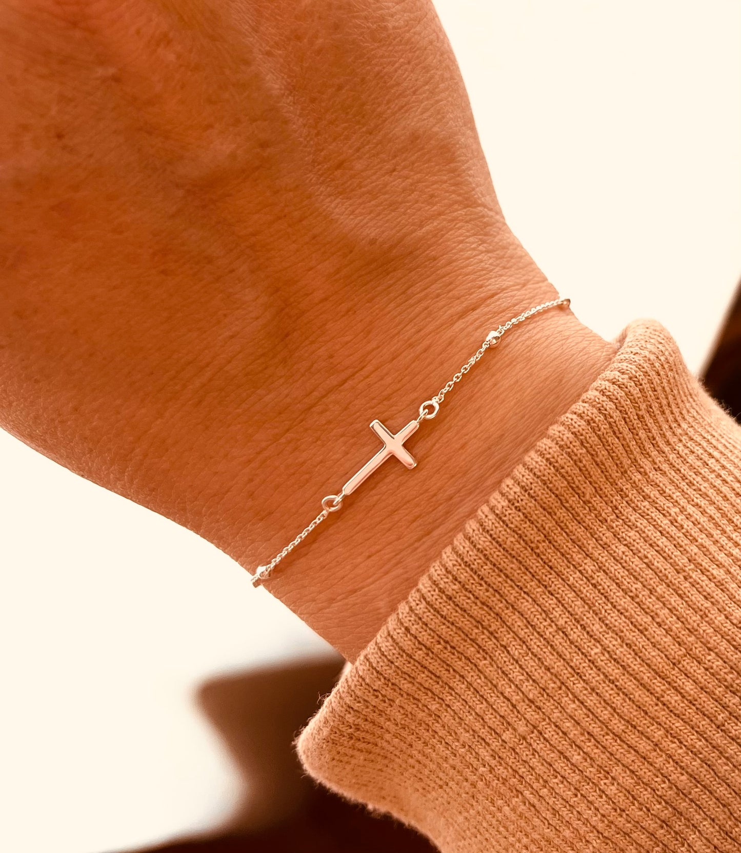 Everyday Cross Bracelet, Minimalist,Religious, faith, Religious Jewelry, Chain Bracelet, Link Bracelet, Everyday Jewelry, Minimalist Jewelry, Gift For Her, Holiday Gift Ideas, Mothers Day Gift, 
Valentines Gift Ideas, Mothers Gift 
Best Friends Jewelry, Friendship Jewelry, Mothers Gift, Wife Gift Ideas