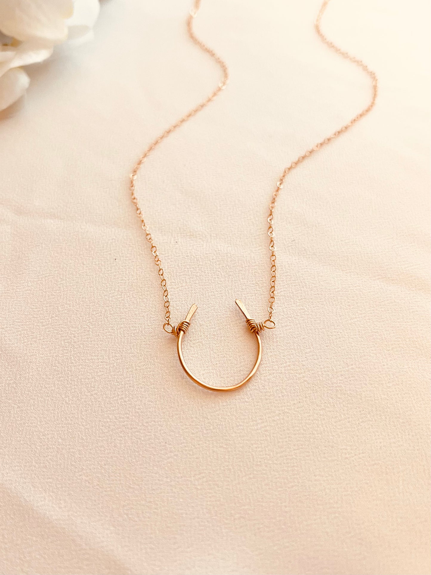 14k Gold Filled Horseshoe Necklace – Minimalist Lucky Horseshoe Pendant