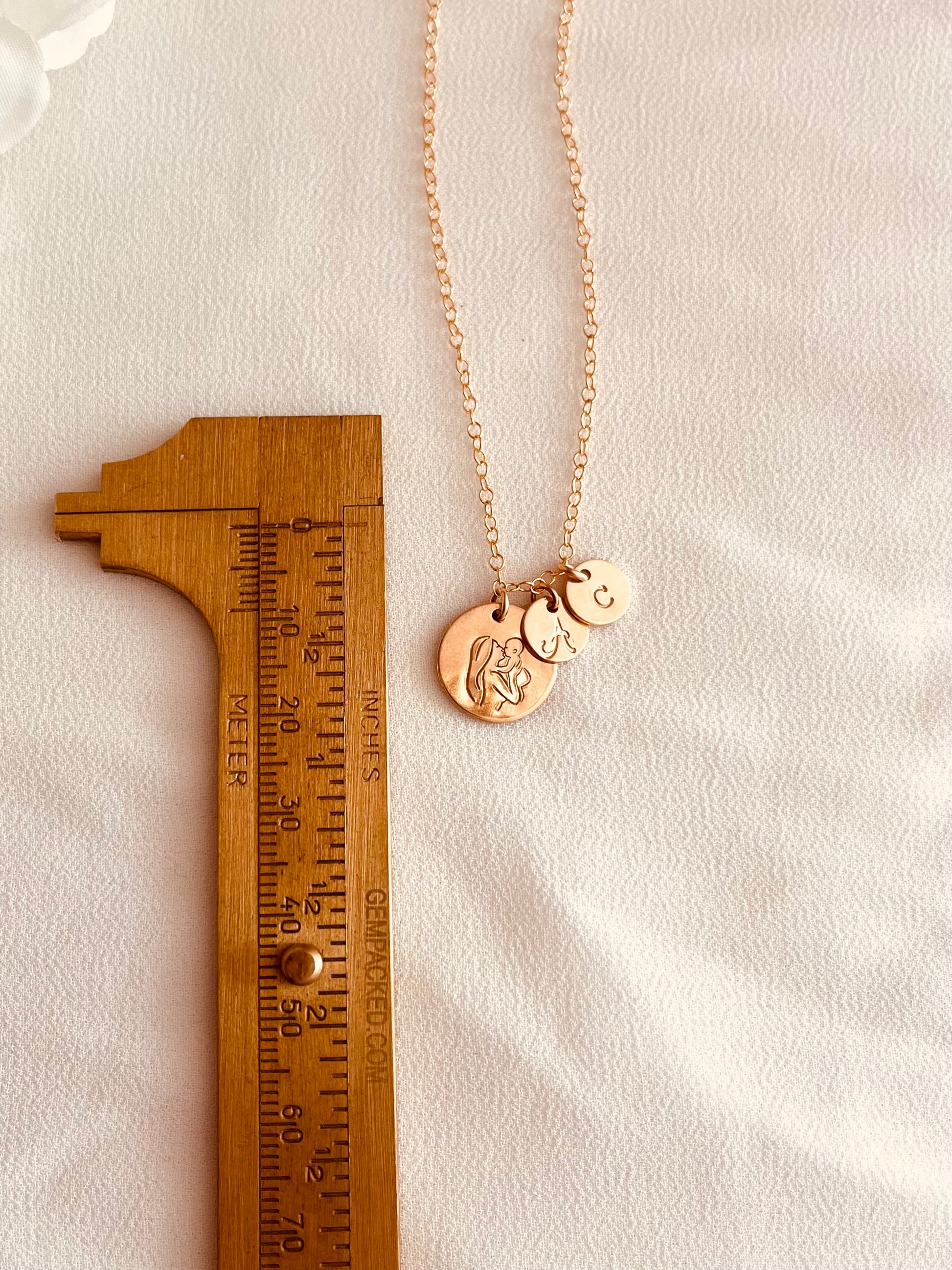Mother and Baby Necklace, Delicate Jewelry, Mothers Gift, Gift For Her, Gift Ideas,  Birthday Gift, Mothers Gift, Christmas Gift Ideas, Mothers Day Gift, Personalized Jewelry, Personalized Gifts, Minimalist Jewelry, Everyday Jewelry, Minimalist Jewelry, Mothers Day Gift, Valentines Gifts,new mom gift ideas