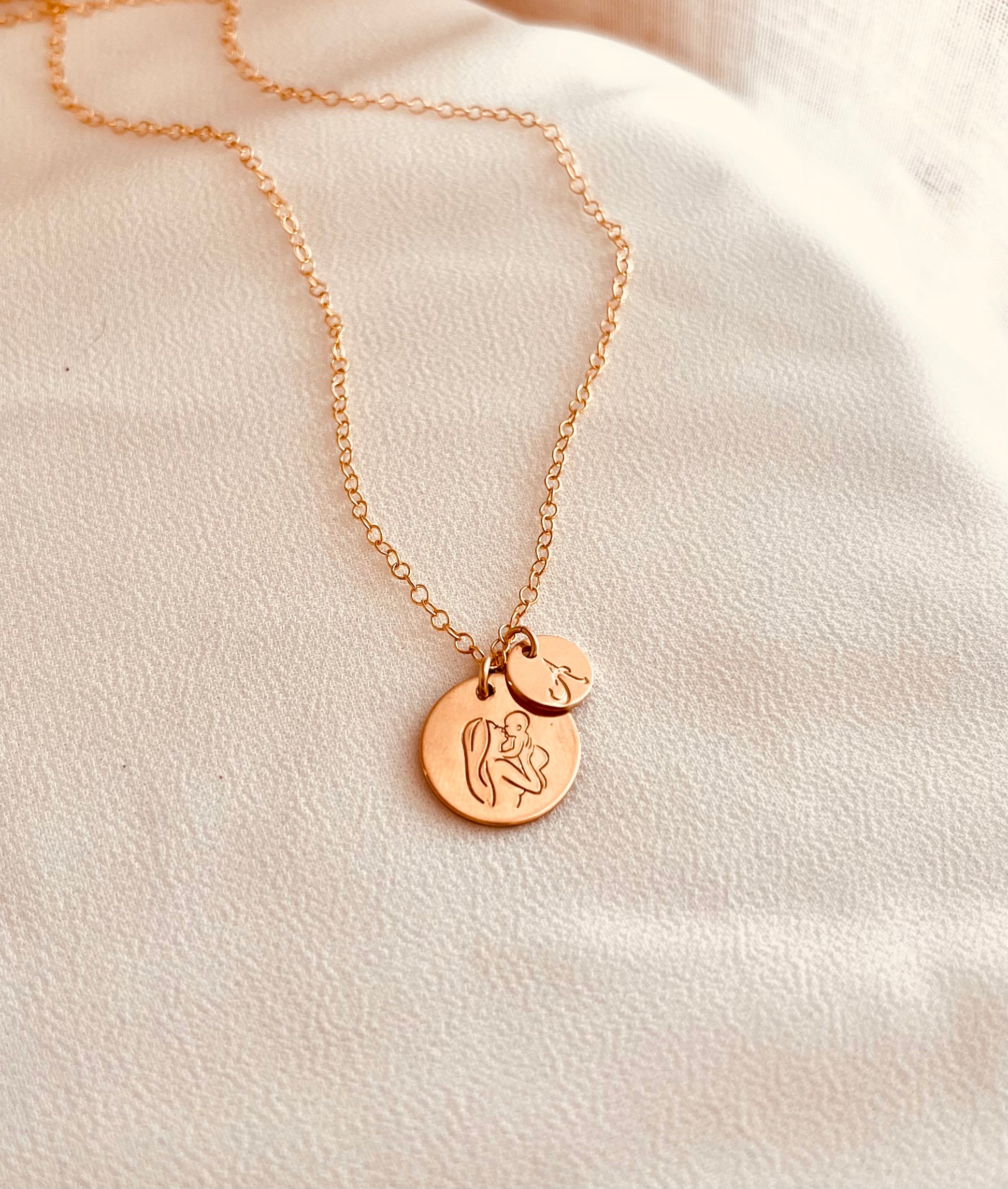 Mother and Baby Necklace, Delicate Jewelry, Mothers Gift, Gift For Her, Gift Ideas,  Birthday Gift, Mothers Gift, Christmas Gift Ideas, Mothers Day Gift, Personalized Jewelry, Personalized Gifts, Minimalist Jewelry, Everyday Jewelry, Minimalist Jewelry, Mothers Day Gift, Valentines Gifts,new mom gift ideas