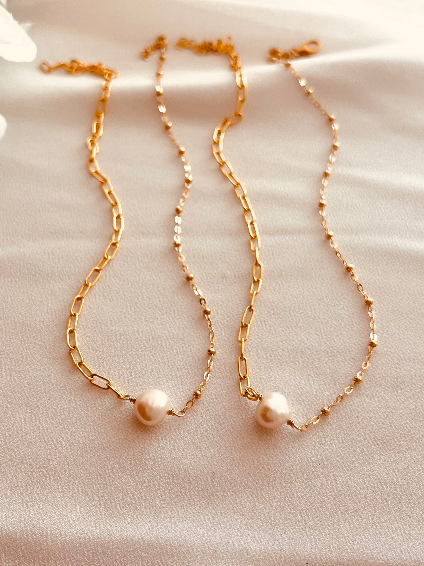 Pearl Necklace - Minimalist Waterproof Everyday Jewelry