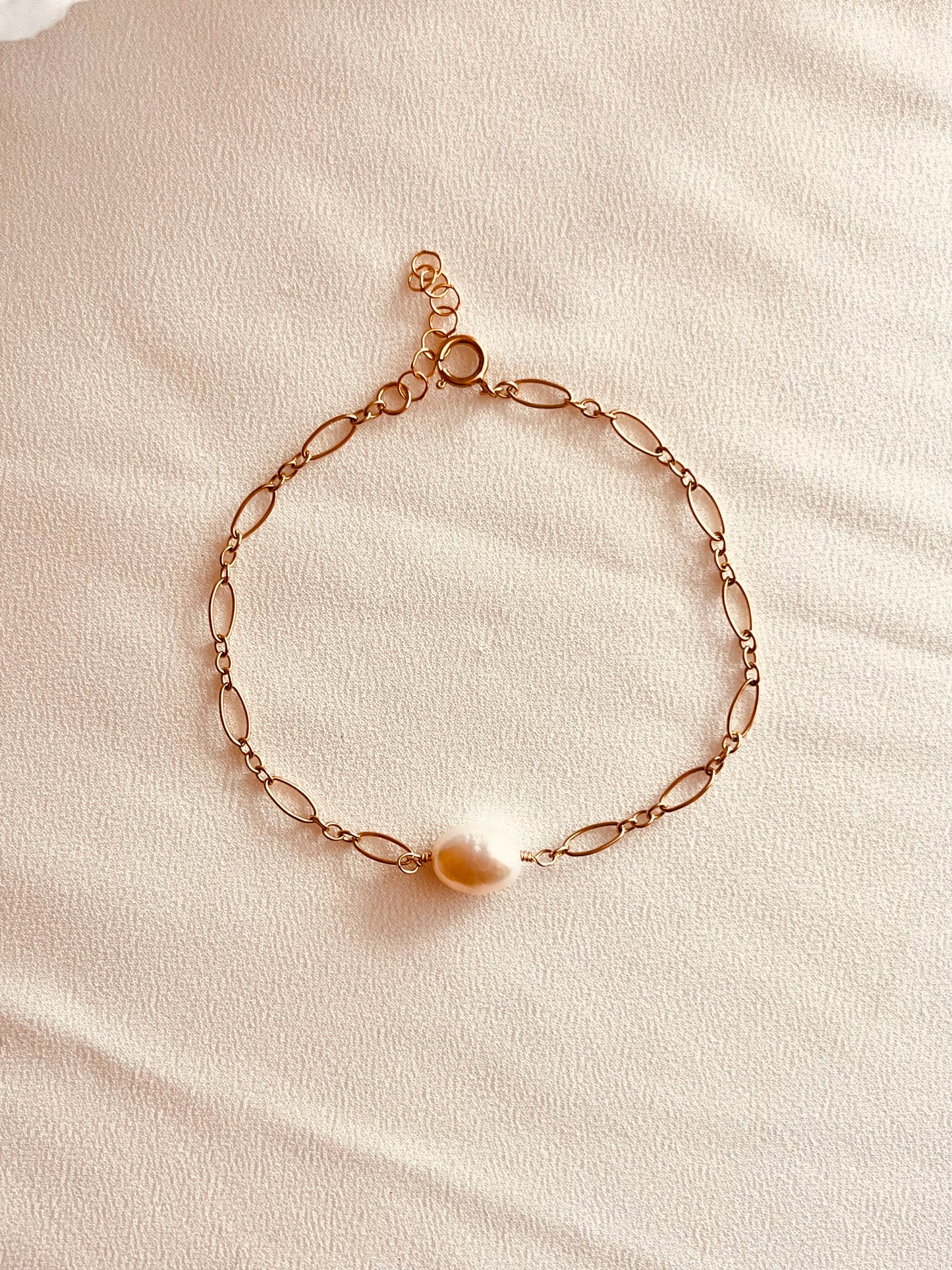14k Gold Filled Freshwater Pearl Bracelet | Dainty Everyday Jewelry