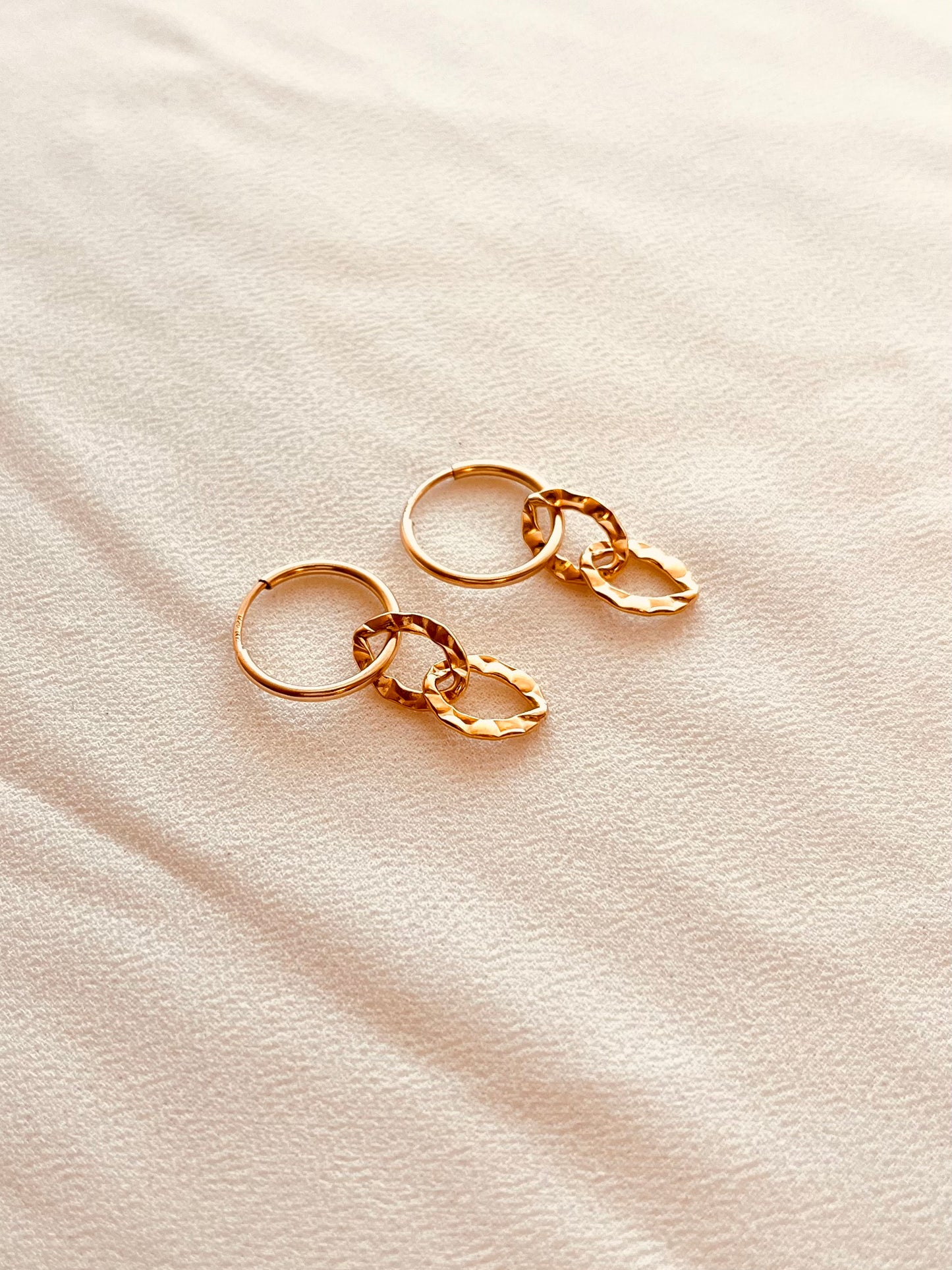 14k Gold Filled Hoop Earrings, Minimalist Hammered Link Earrings, Dainty Everyday Jewelry, Modern Lightweight Hoops, Waterproof Gift for Women
