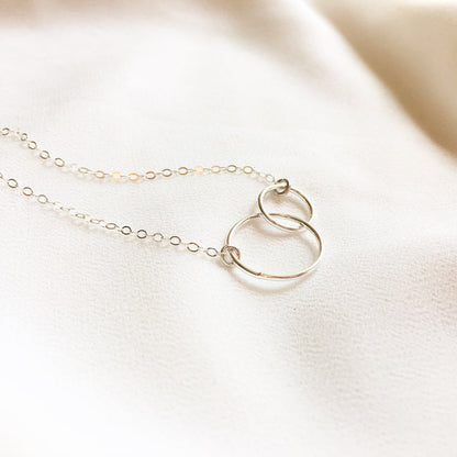 Eternity Necklace, Bridesmaid Gift, Circle Necklace, Sterling Silver Linked Circle Necklace, Mothers necklace, Best Friends, Wife Gift