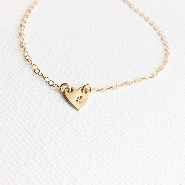Heart initial Necklace, Holiday gift guide, Holiday gift Ideas, Gift For Her,  Birthday Gift, Mothers Gift, Anniversary Gift,  Bridesmaid Gift, Teacher Gifts, Graduation Gift, Gift For Her,  Valentines Gift, Valentines Gift ideas,  Best Friends Jewelry, Friendship Jewelry, Wife Gift Ideas