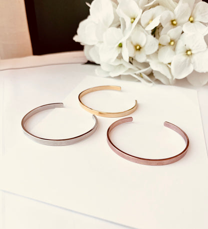 Cuff Bracelet, Office Outfit, Delicate Jewelry, Mothers Gift, Coco Wagner Jewelry, Gift For Her, Gift Ideas, Birthday Gift, Mothers Gift, Christmas Gift Ideas, Mothers Day Gift Minimalist Jewelry, Everyday Jewelry, Simple and Dainty Holiday gift guide, Holiday gift Ideas, Gift For Her, Mother and Daughter