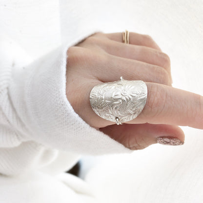 Mother’s Day Gift, Floral Disc Ring, Silver Hammered Ring, Circle Ring, Sterling Silver Ring, Silver Statement Ring, Textured Silver Ring