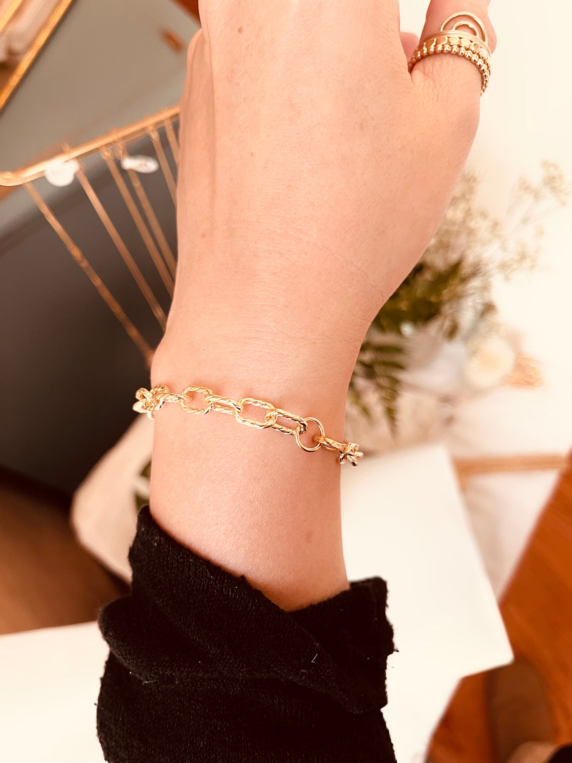 Chain Bracelet, Twisted Link Chain Bracelet, 14K Gold Filled Thick Bracelet, Statement Bracelet, Statement Jewelry, Mother’s Day Gifts