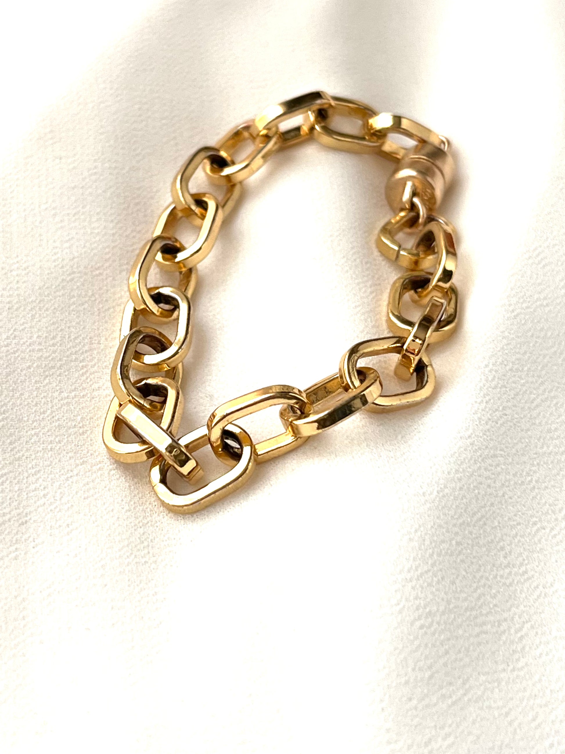 Gold Chunky Chain Bracelet